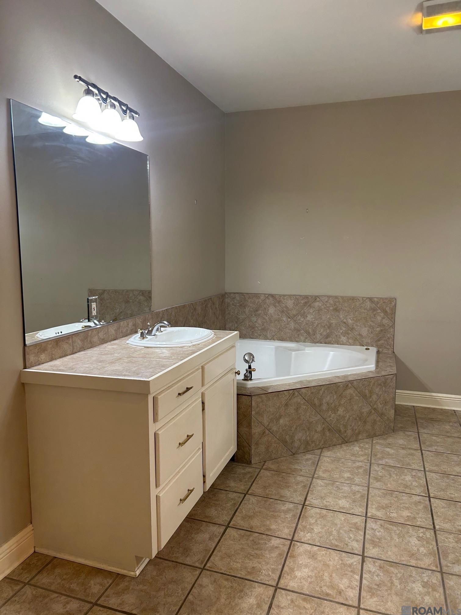 2907 La Hwy 966, St Francisville, LA, 70775