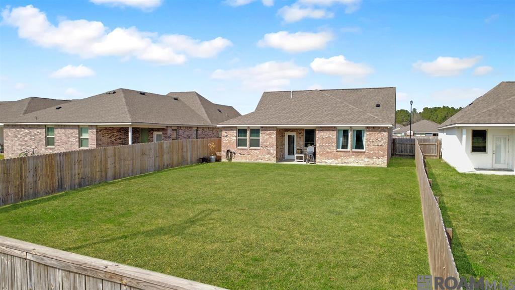 12850 Silverbell Ave, Denham Springs, LA, 70726