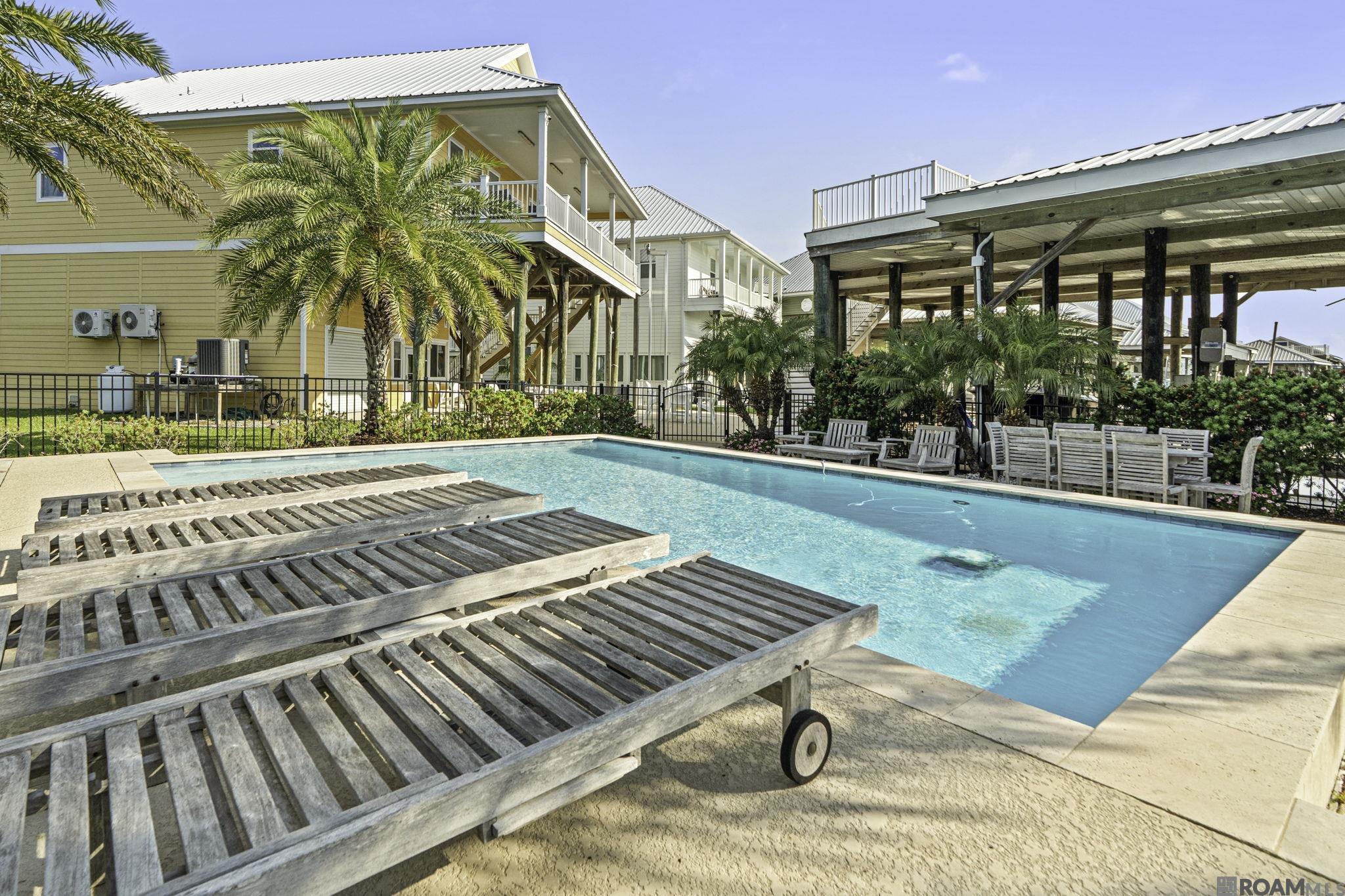 47 Queen Bess, Grand Isle, LA, 70358