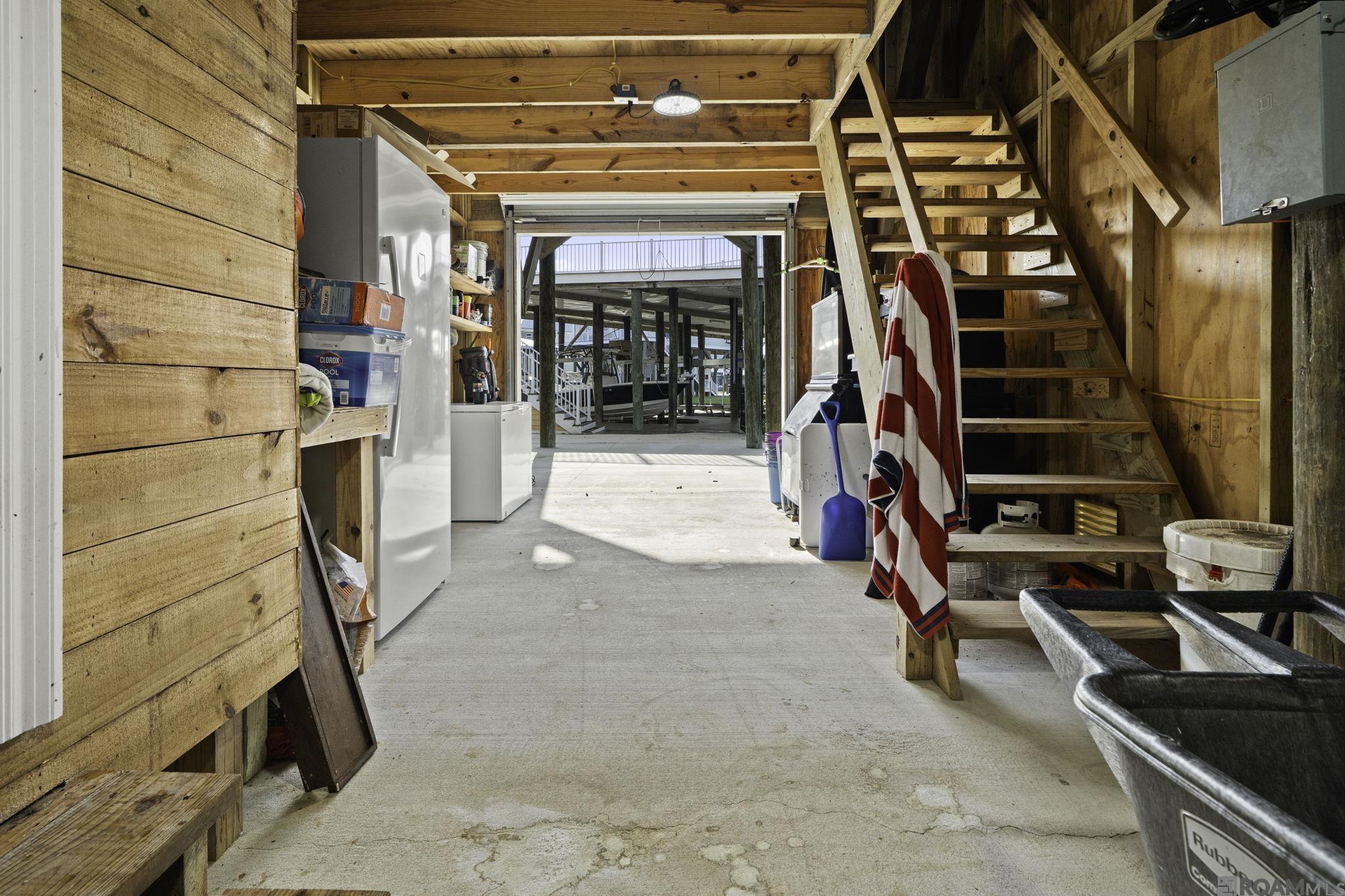 47 Queen Bess, Grand Isle, LA, 70358