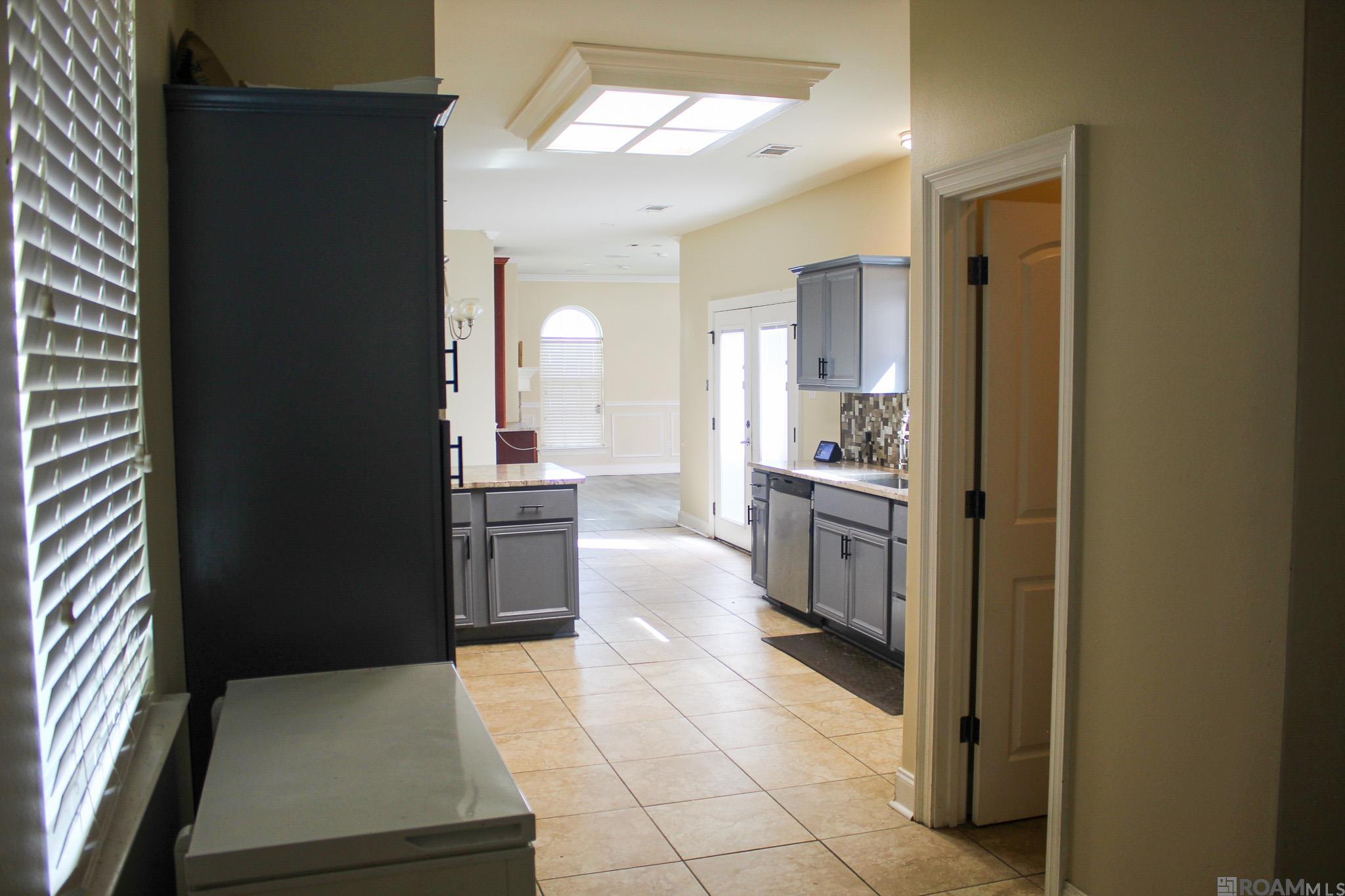 15430 Woodlore Dr, Baton Rouge, LA, 70816