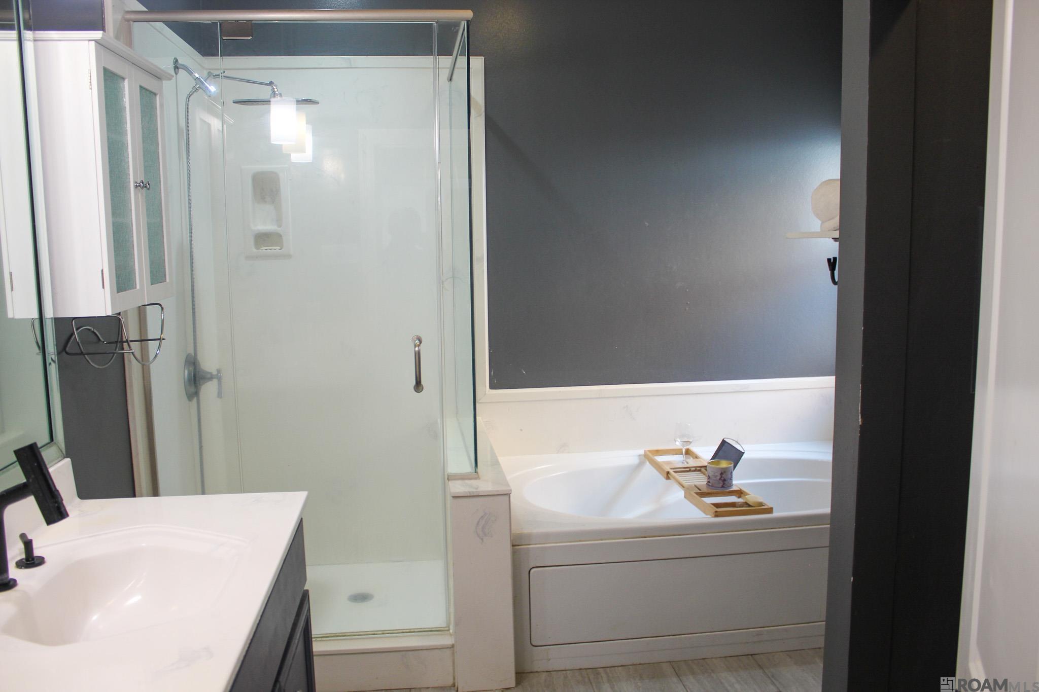 15430 Woodlore Dr, Baton Rouge, LA, 70816