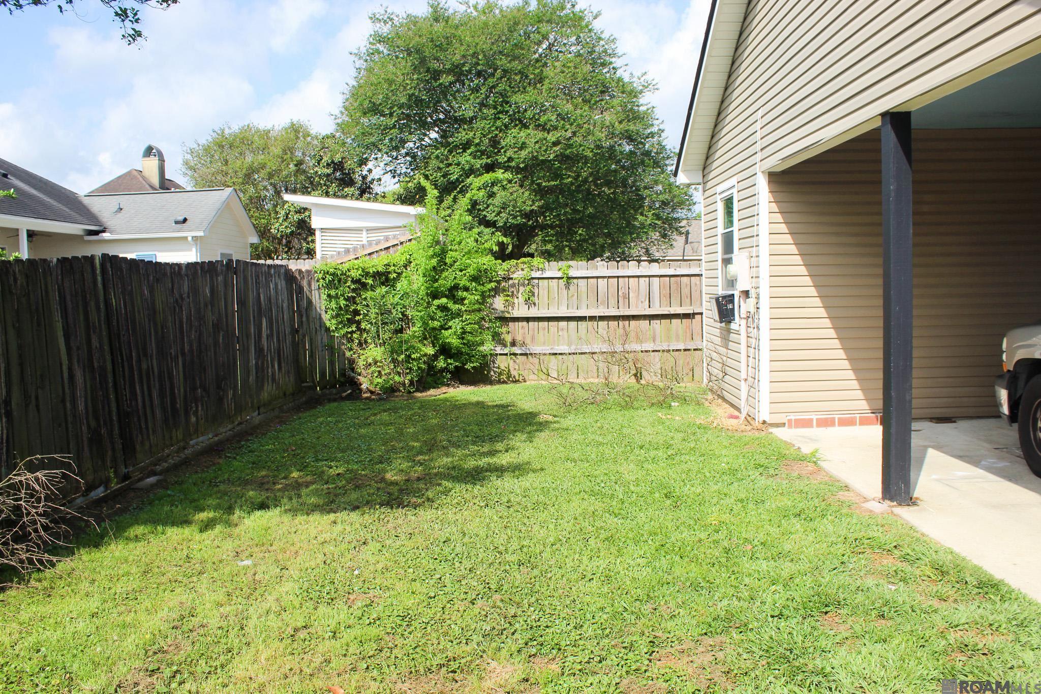 15430 Woodlore Dr, Baton Rouge, LA, 70816