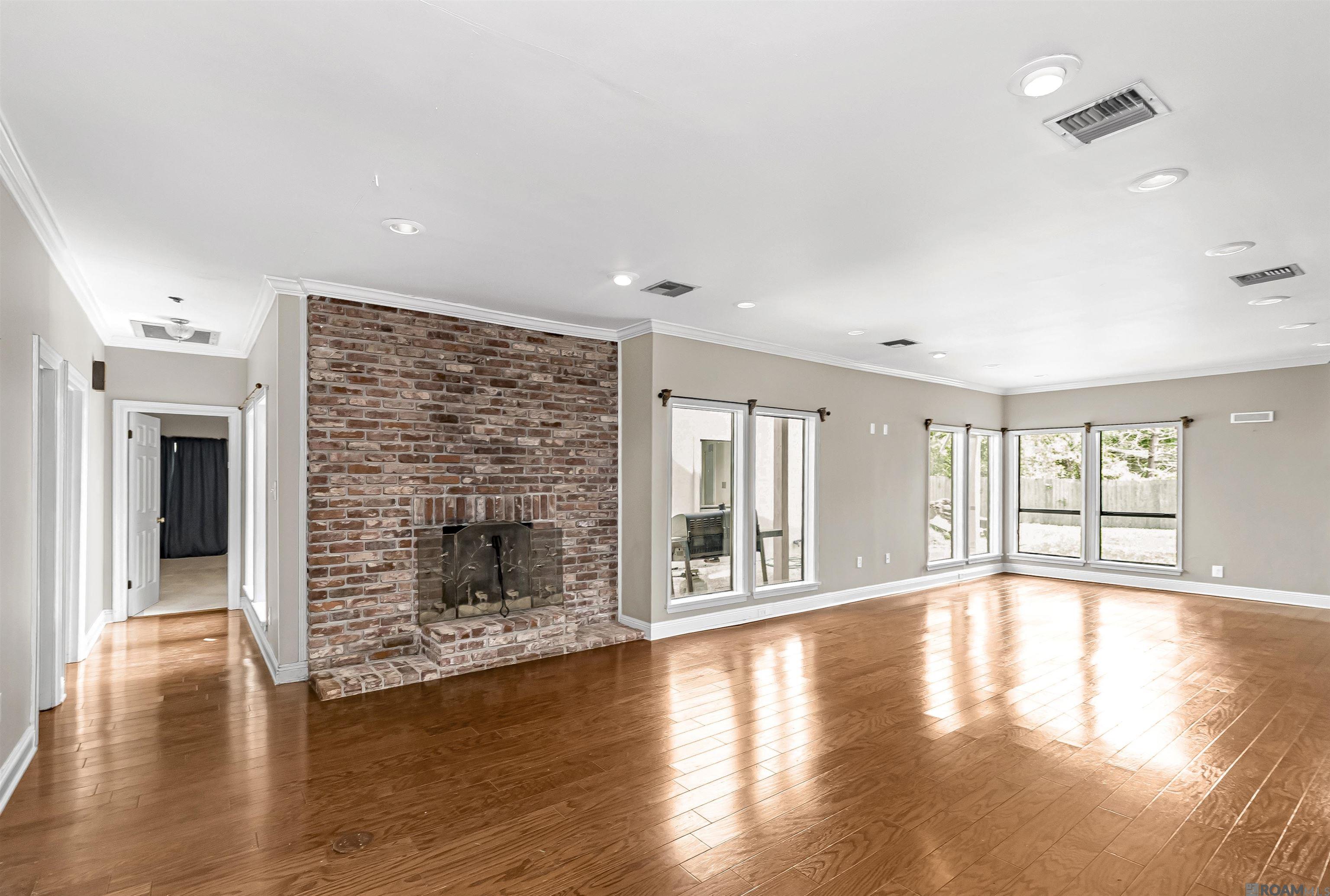 880 Rue Crozat, Baton Rouge, LA, 70810