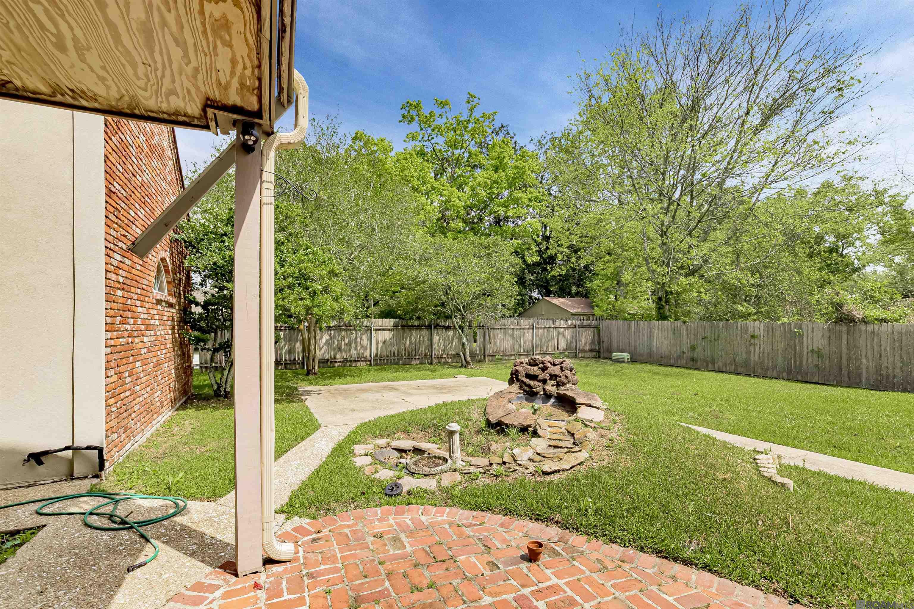 880 Rue Crozat, Baton Rouge, LA, 70810