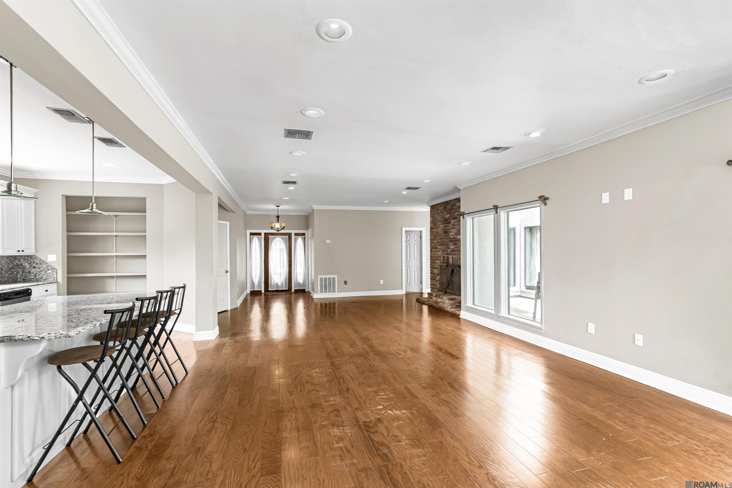 880 Rue Crozat, Baton Rouge, LA, 70810