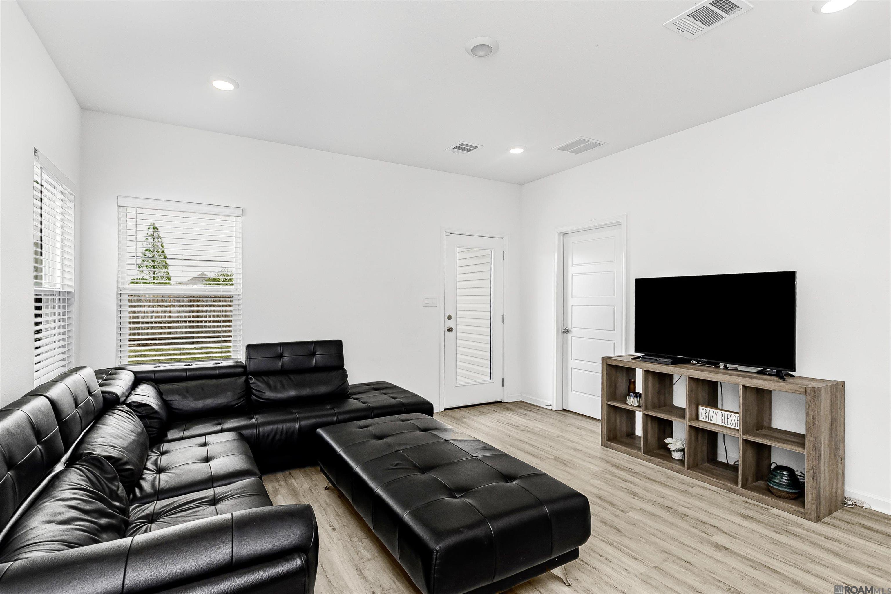 8009 Derick Ave, Baton Rouge, LA, 70820