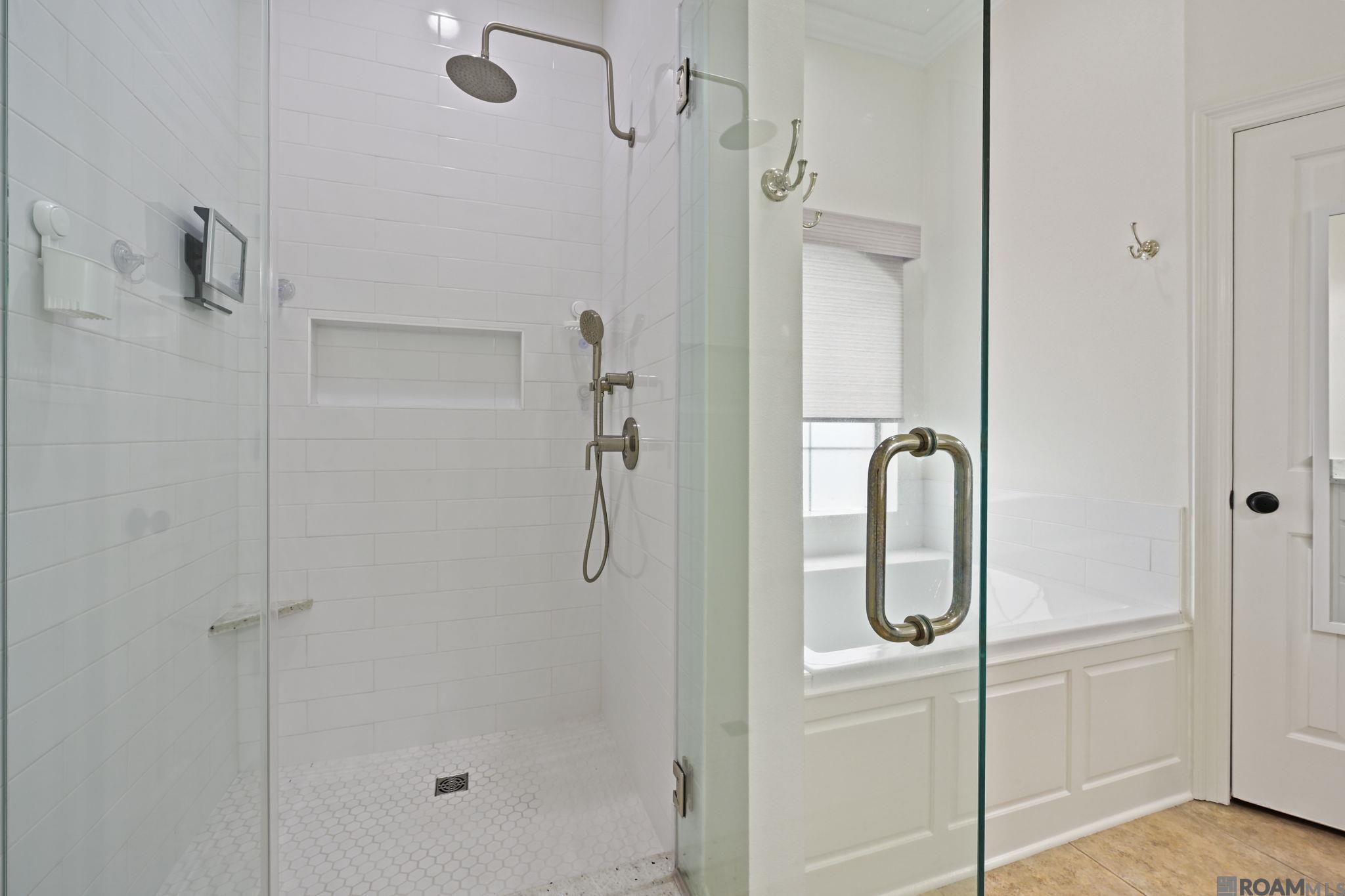 6182 Breeze Point Dr, Gonzales, LA, 70737