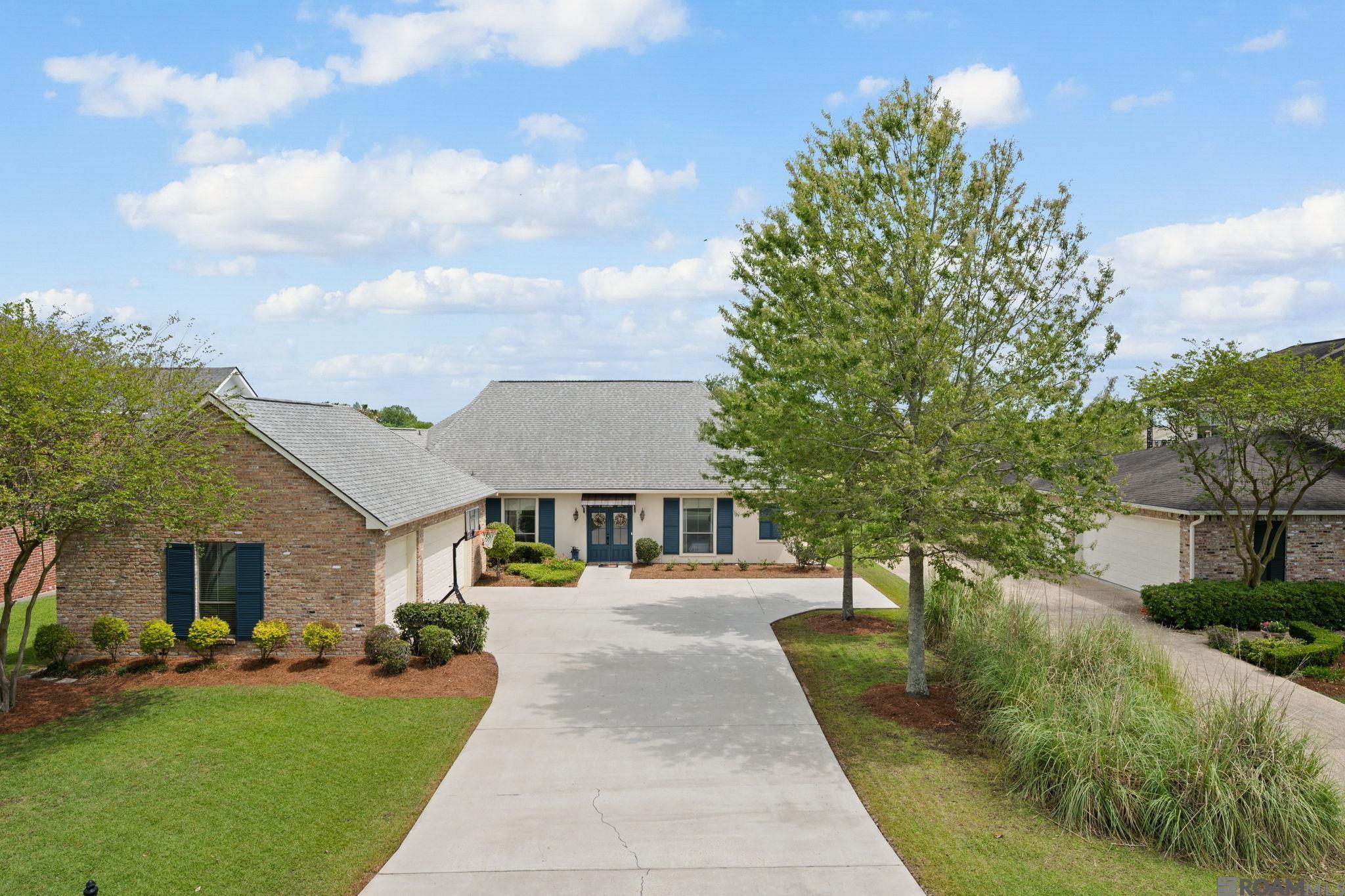 6182 Breeze Point Dr, Gonzales, LA, 70737