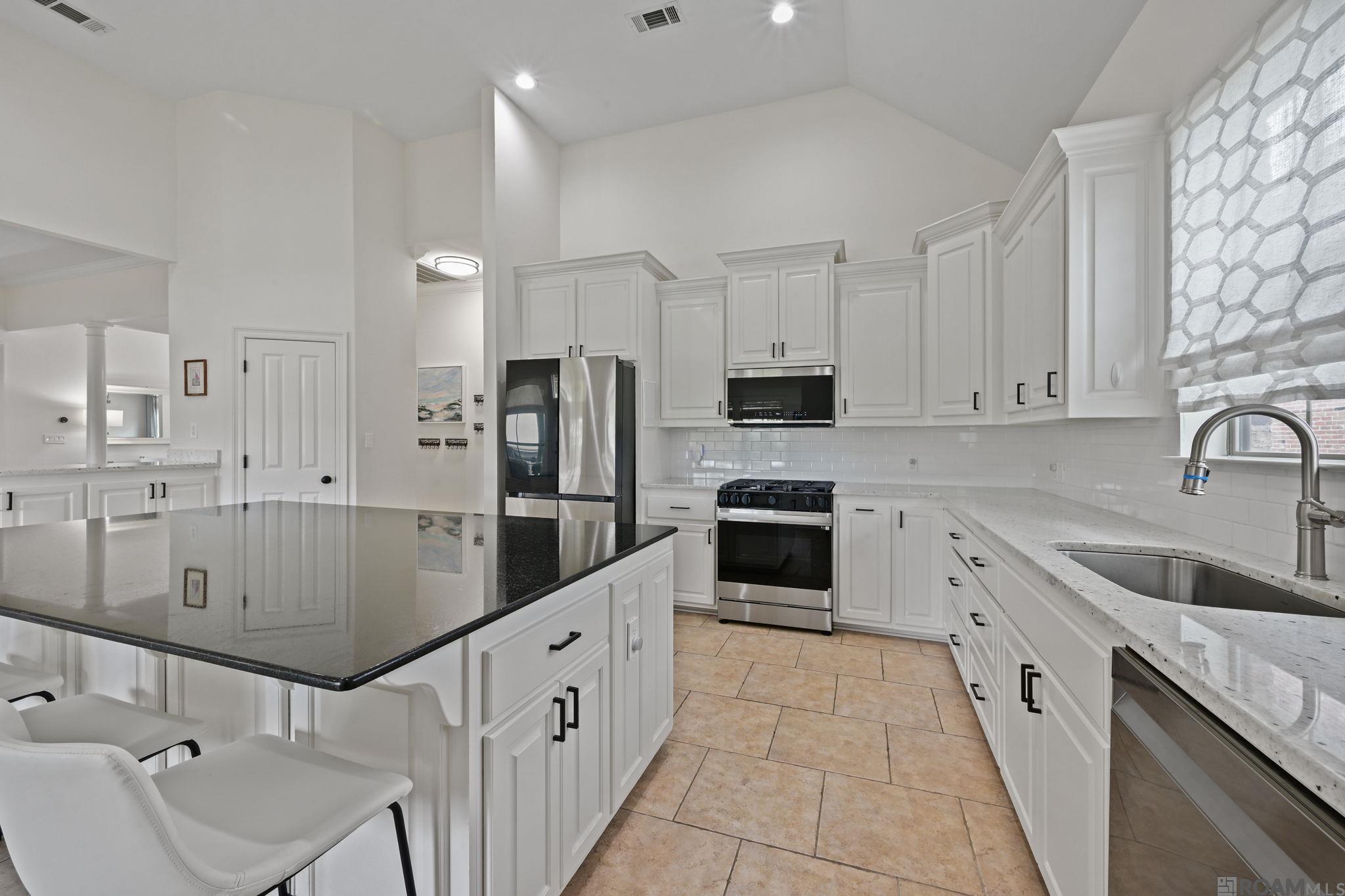 6182 Breeze Point Dr, Gonzales, LA, 70737