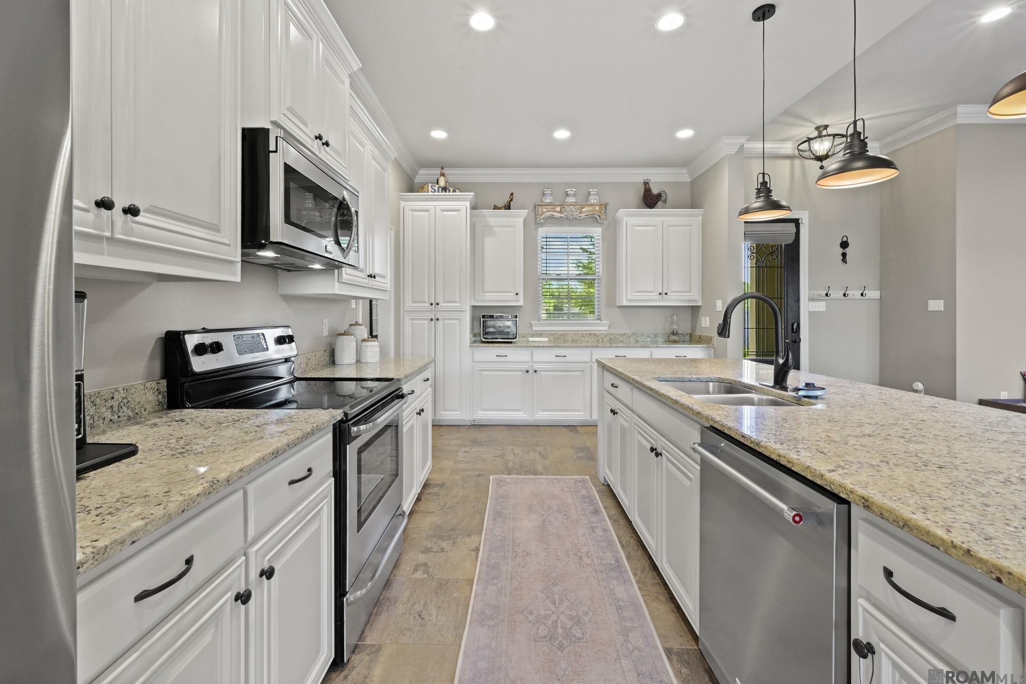 39071 Old Tree Dr, Prairieville, LA, 70769