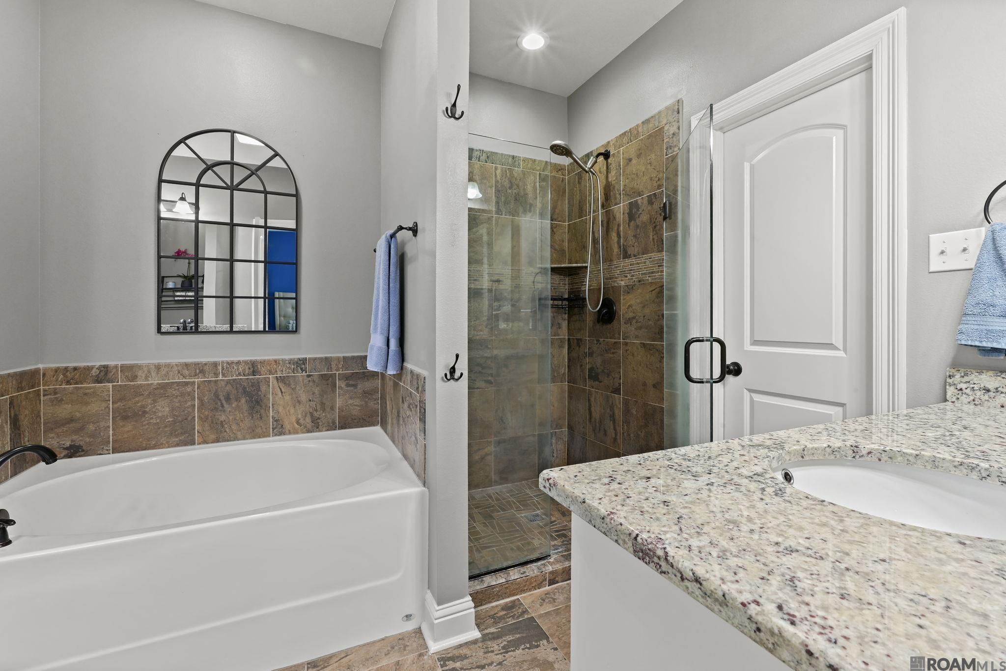 39071 Old Tree Dr, Prairieville, LA, 70769