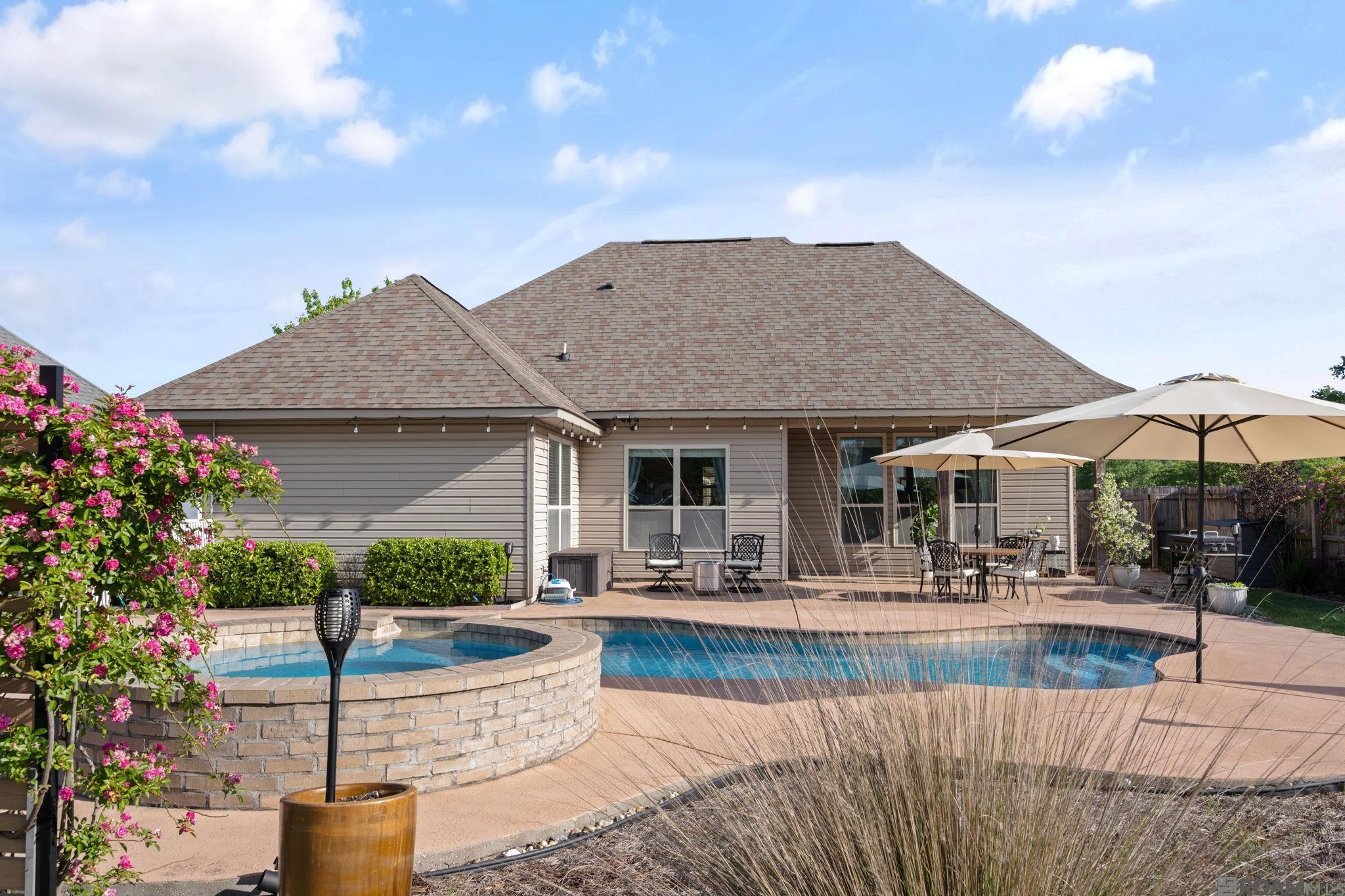 39071 Old Tree Dr, Prairieville, LA, 70769