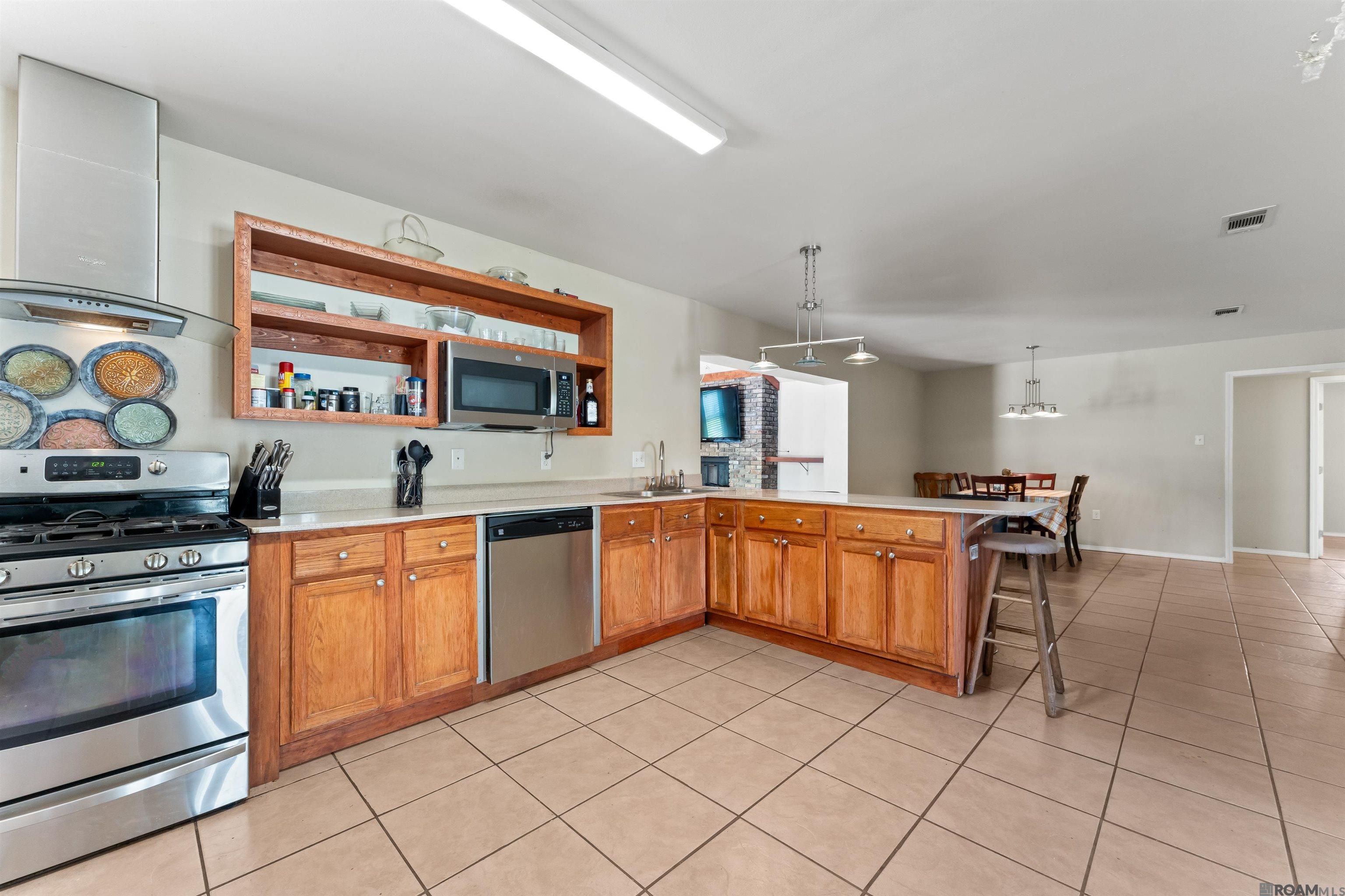 3182 Seracedar, Baton Rouge, LA, 70816