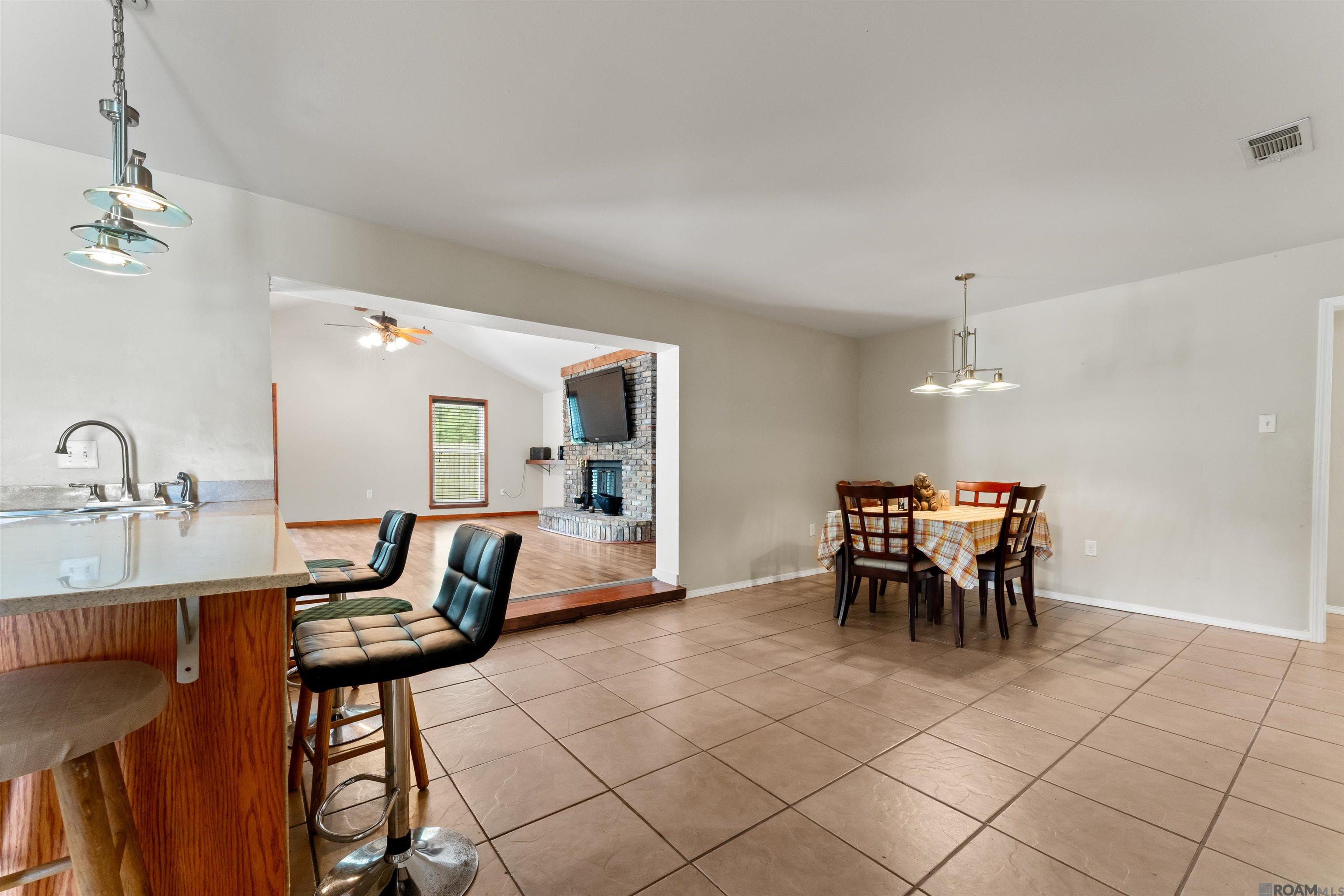 3182 Seracedar, Baton Rouge, LA, 70816