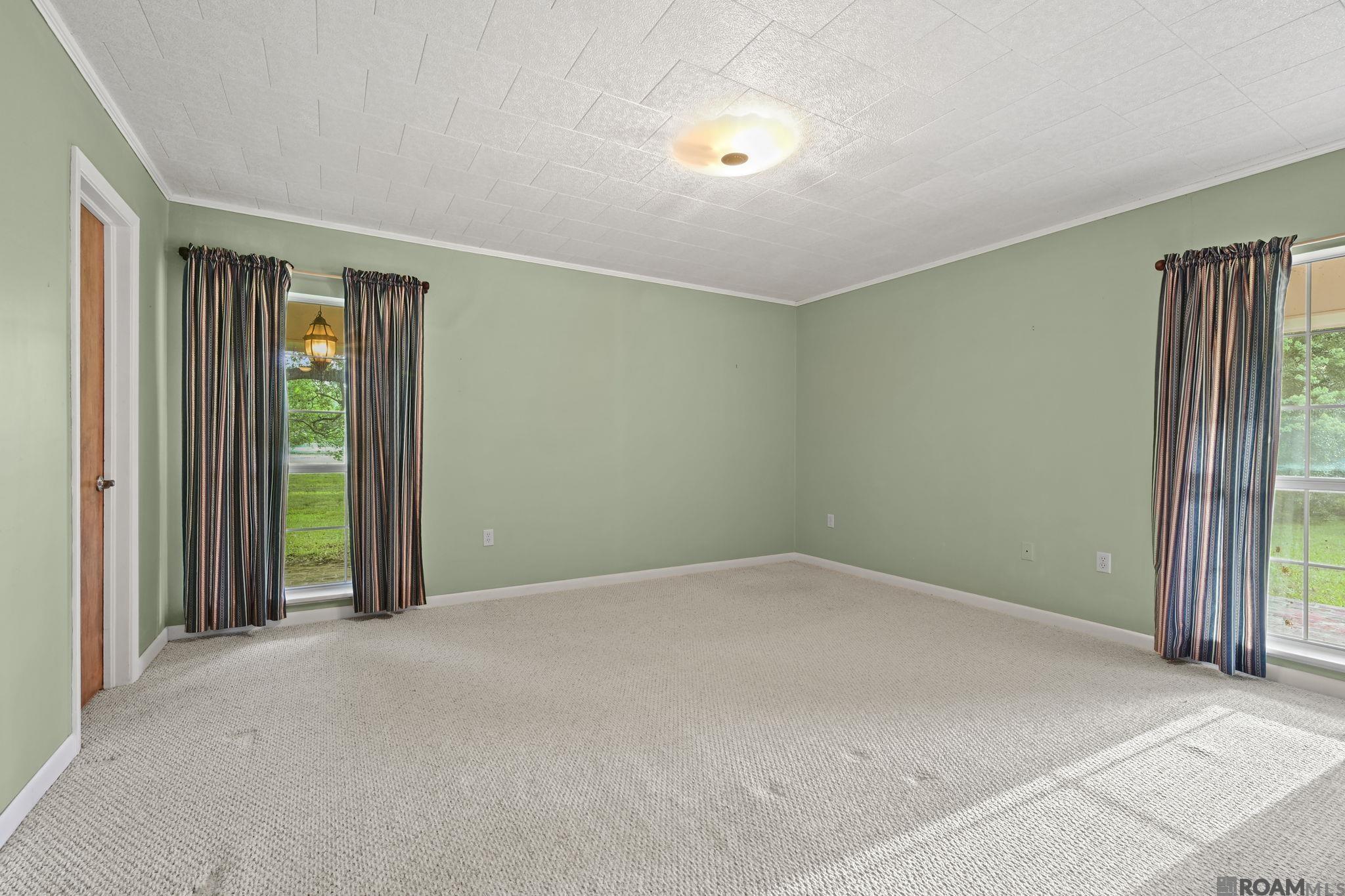 38517 La Hwy 74, Gonzales, LA, 70737