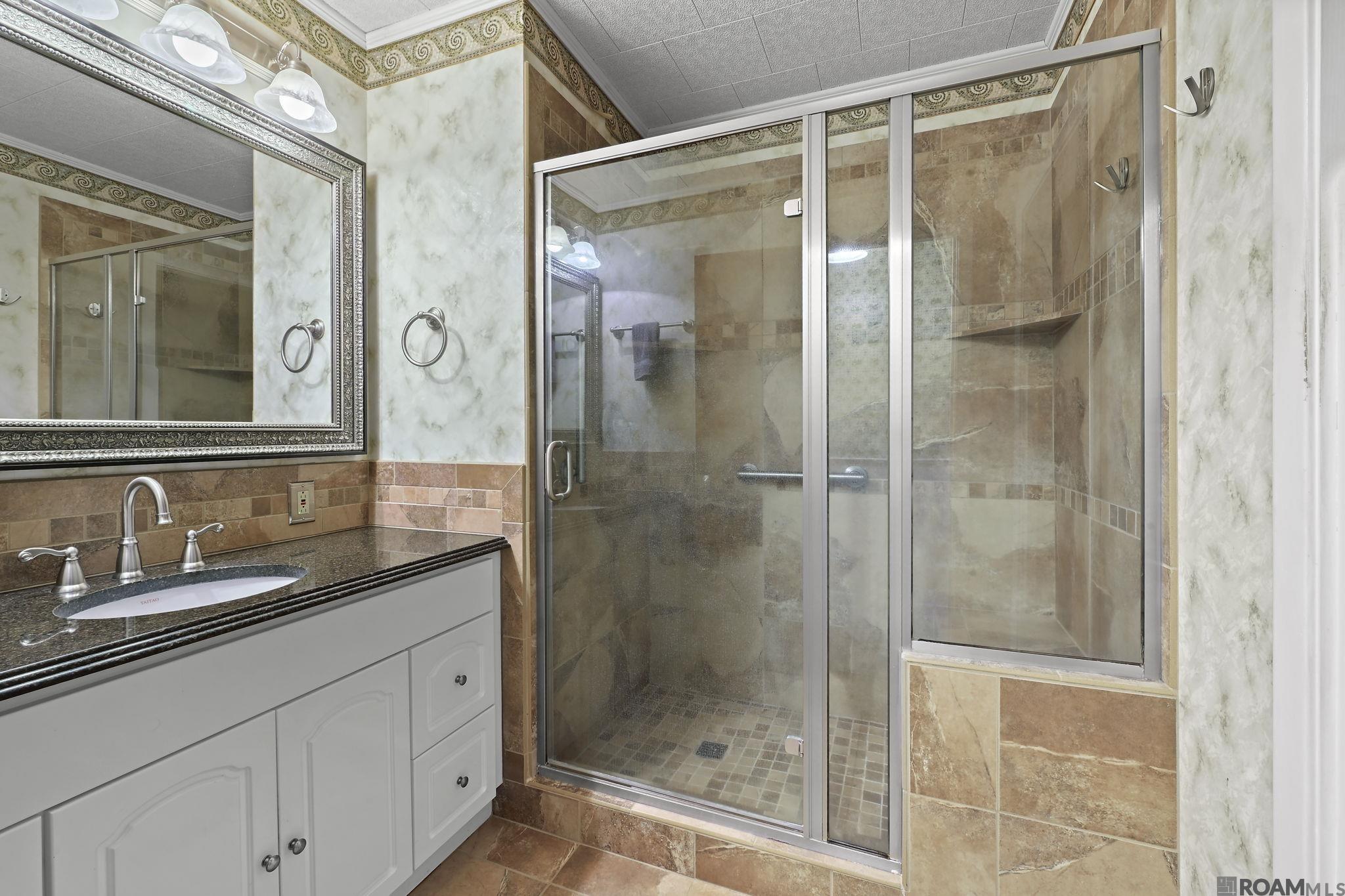 38517 La Hwy 74, Gonzales, LA, 70737