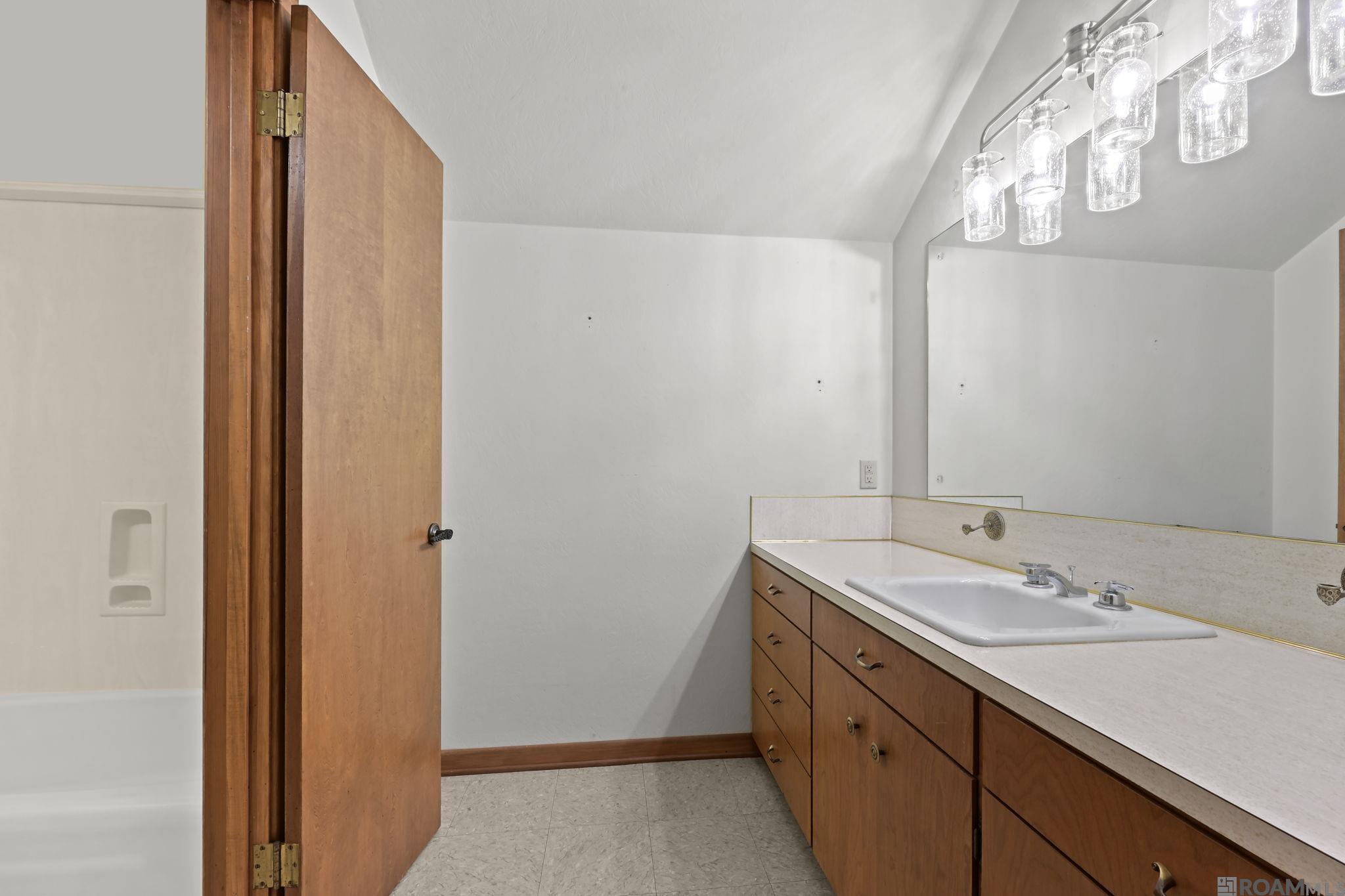 38517 La Hwy 74, Gonzales, LA, 70737