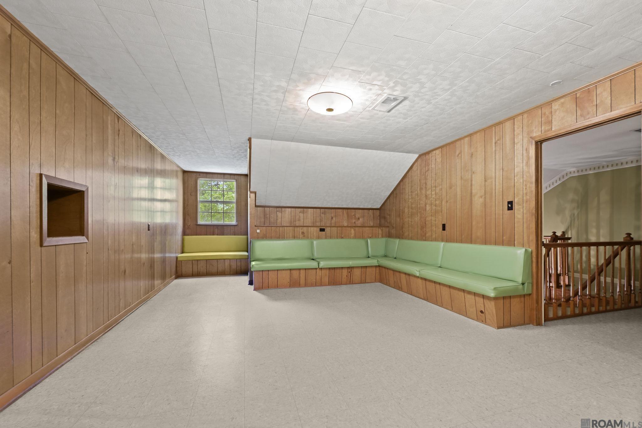 38517 La Hwy 74, Gonzales, LA, 70737