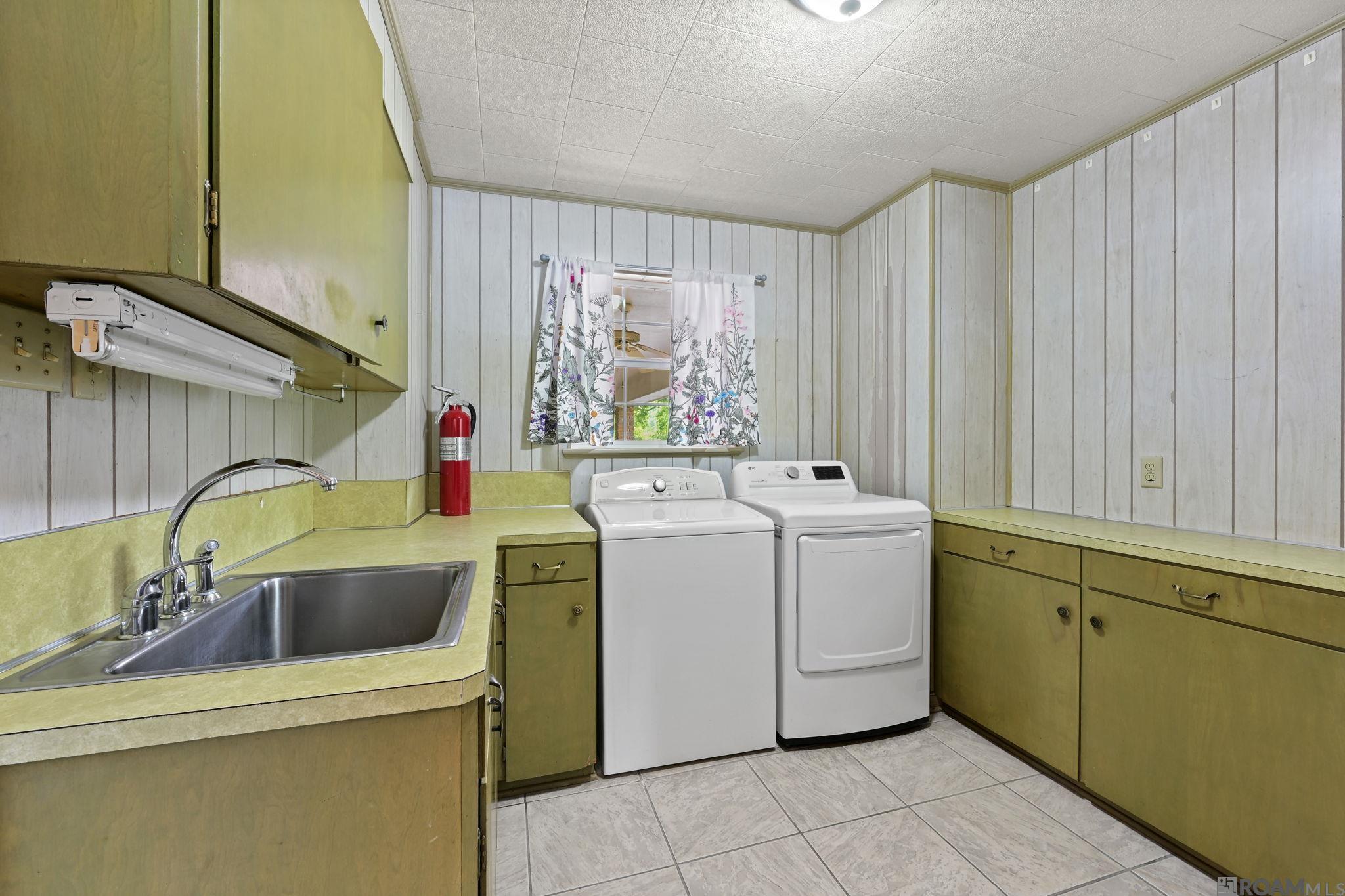 38517 La Hwy 74, Gonzales, LA, 70737