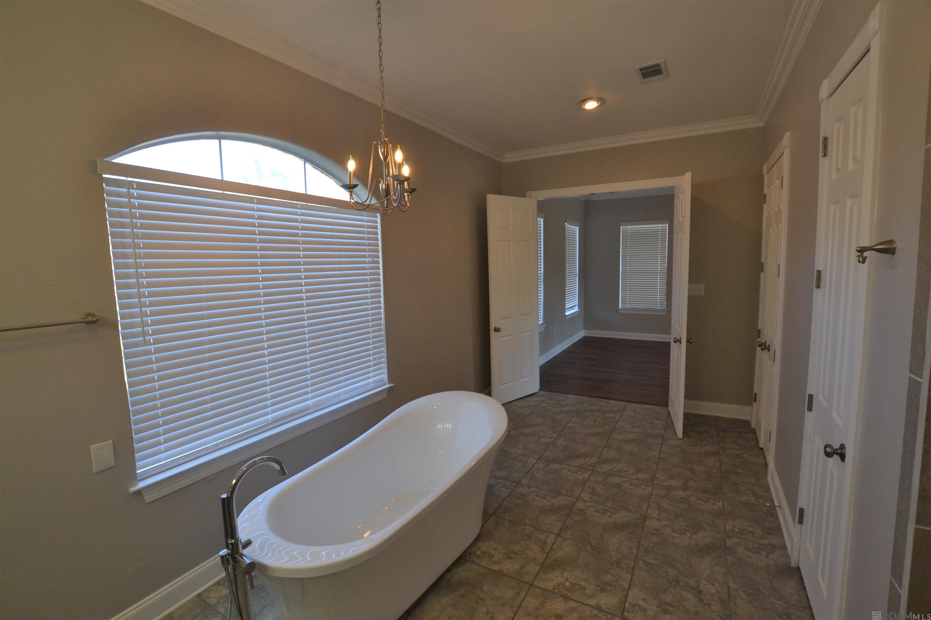 5296 Myrtle Hill Ave, Zachary, LA, 70791