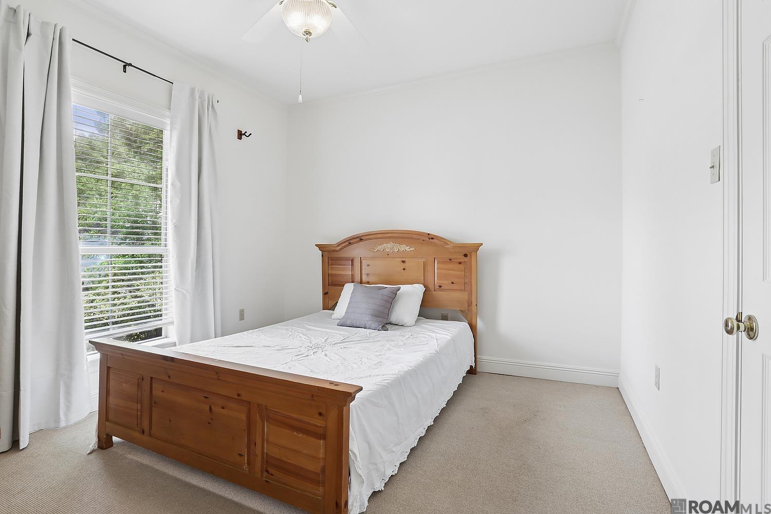 1748 Great Oak Dr, Baton Rouge, LA, 70810