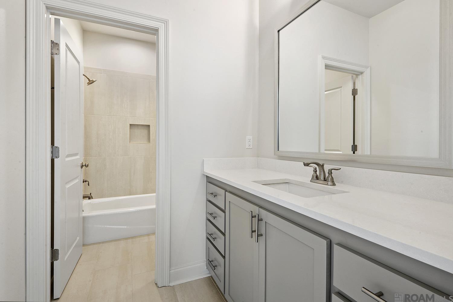 5329 Rue Du Moulin, Baton Rouge, LA, 70808