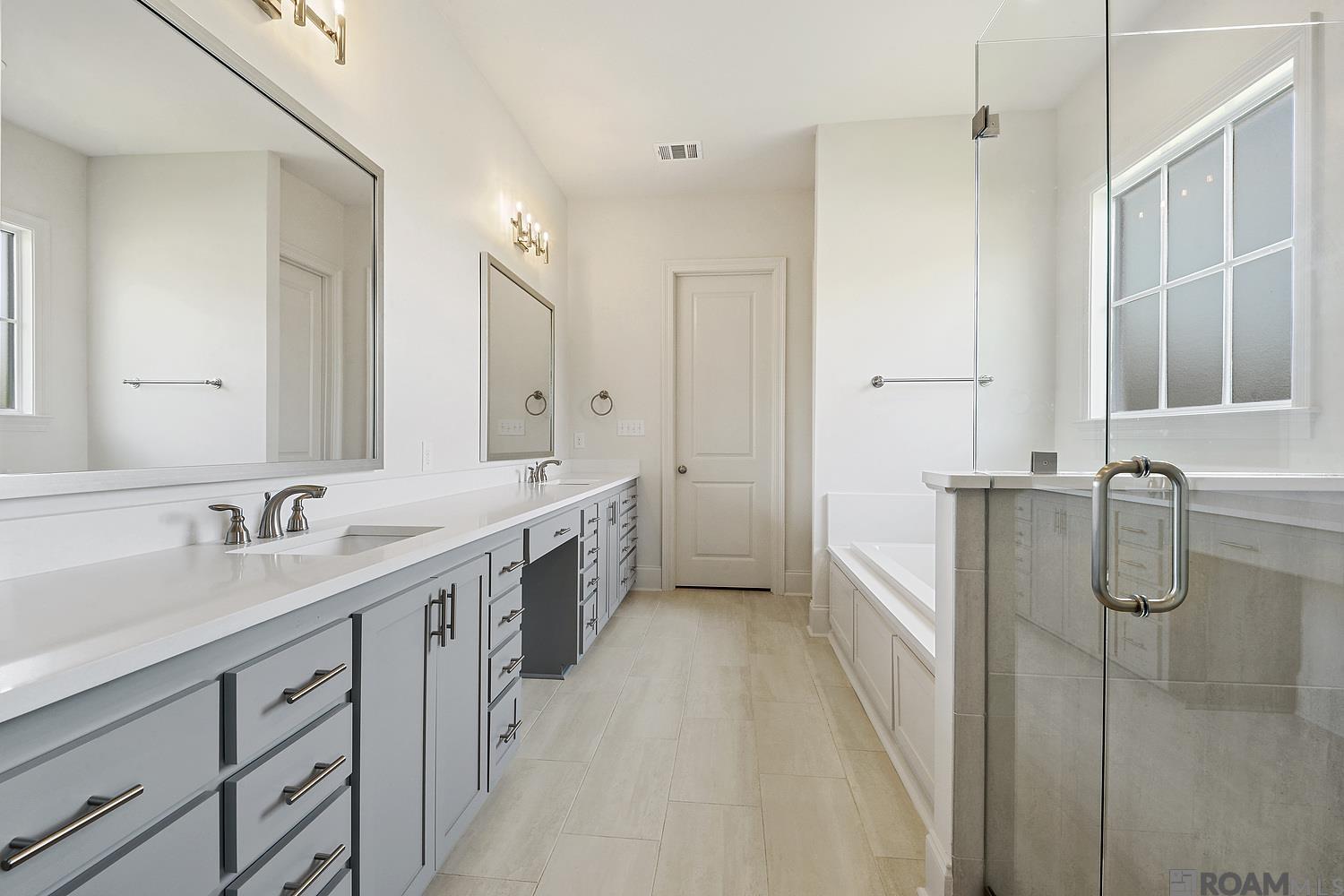 5329 Rue Du Moulin, Baton Rouge, LA, 70808