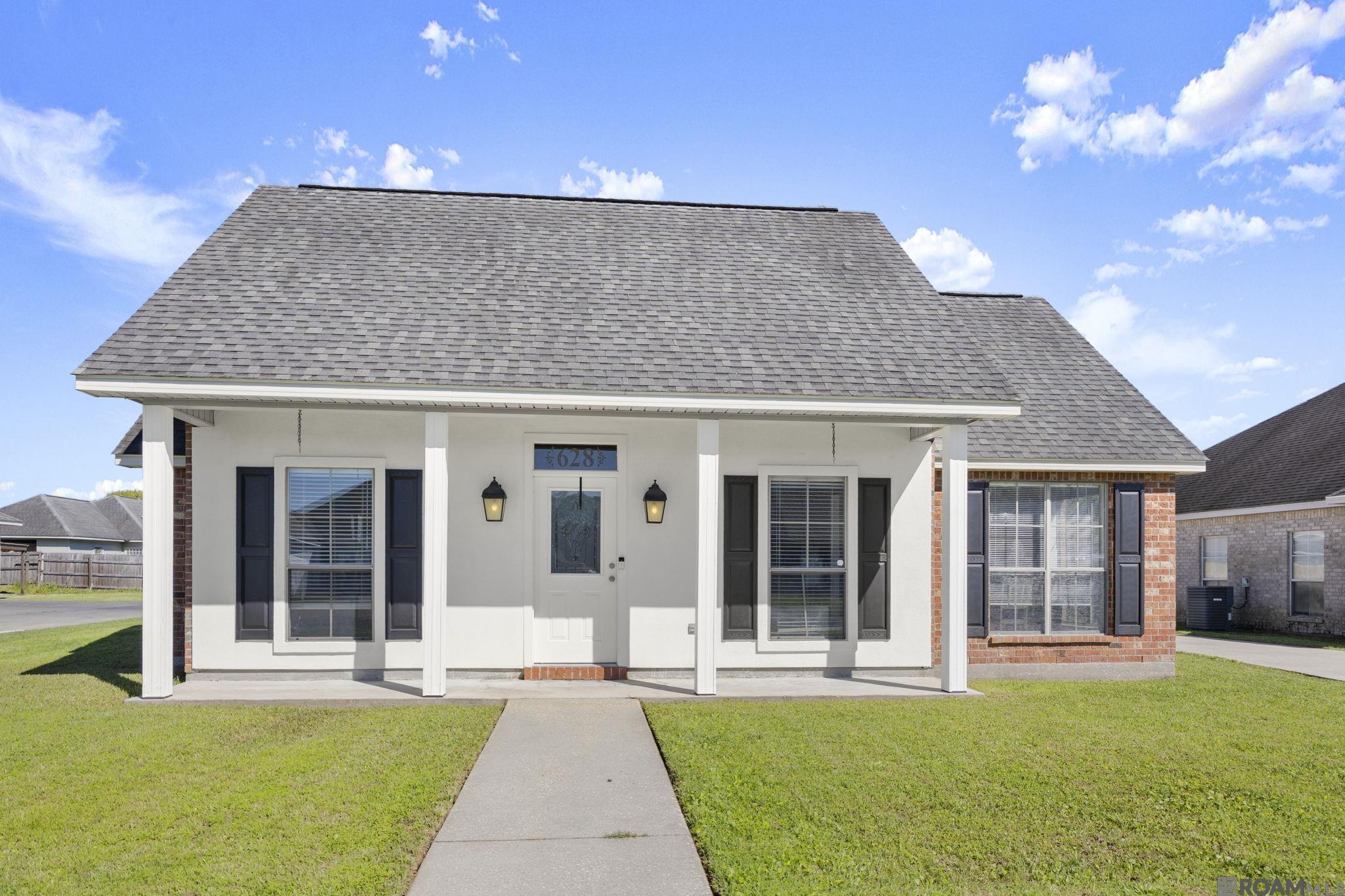 628 S Oleana Dr, Gonzales, LA, 70737