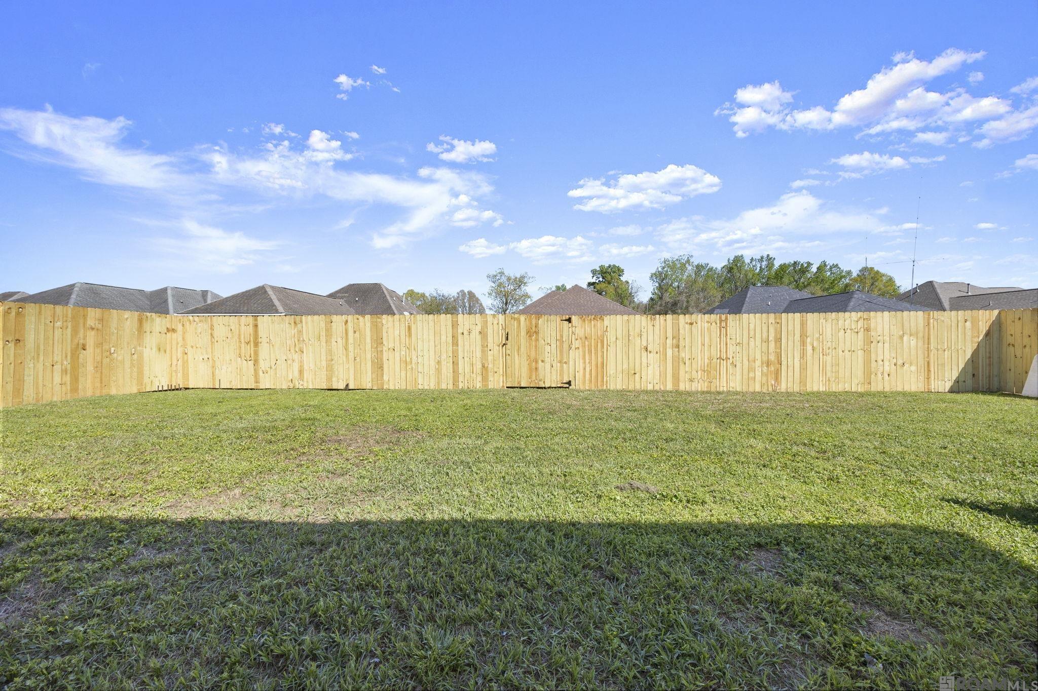 628 S Oleana Dr, Gonzales, LA, 70737