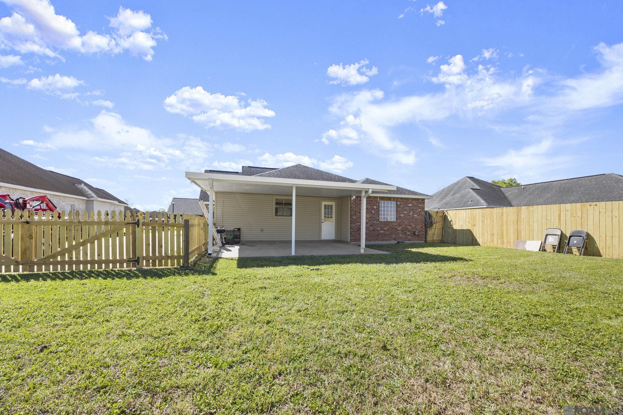 628 S Oleana Dr, Gonzales, LA, 70737