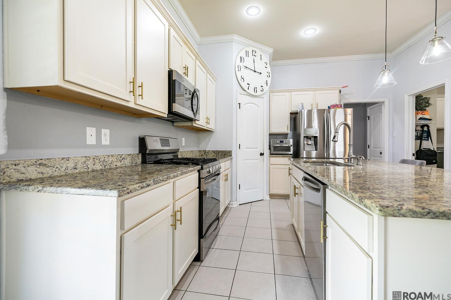 1824 Meadow Oak Dr, St Gabriel, LA, 70776