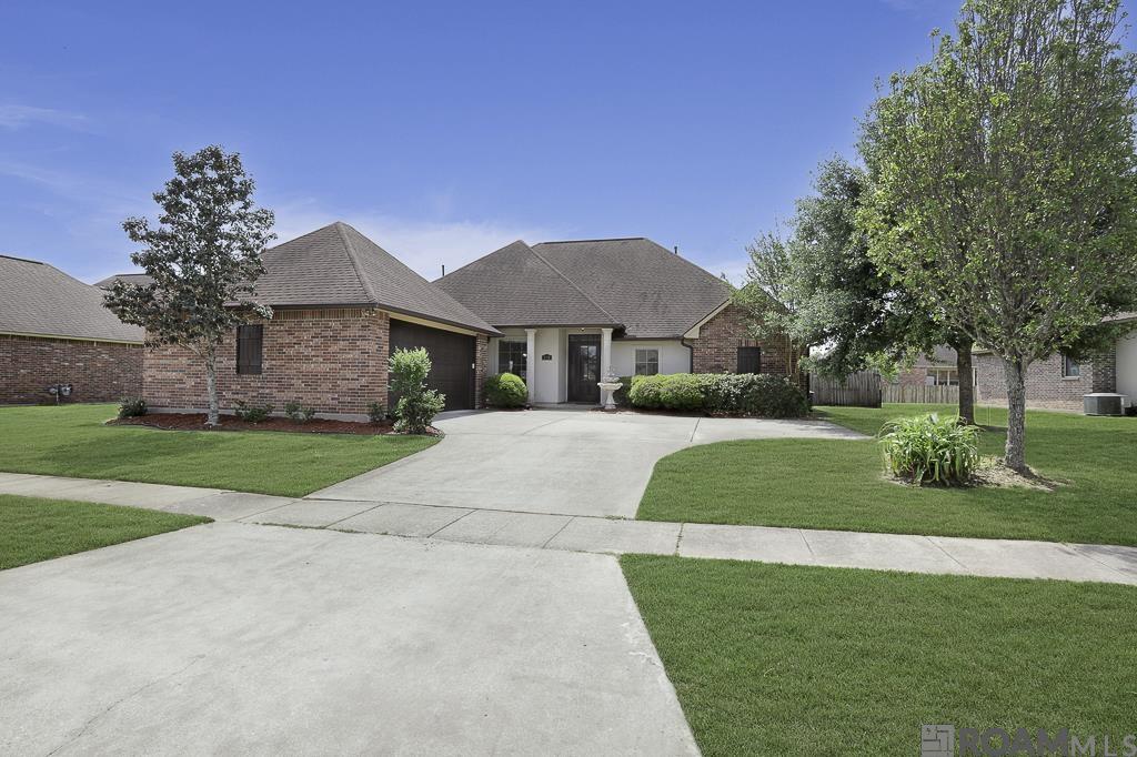 8685 Sandpiper Street, Denham Springs, LA, 70706