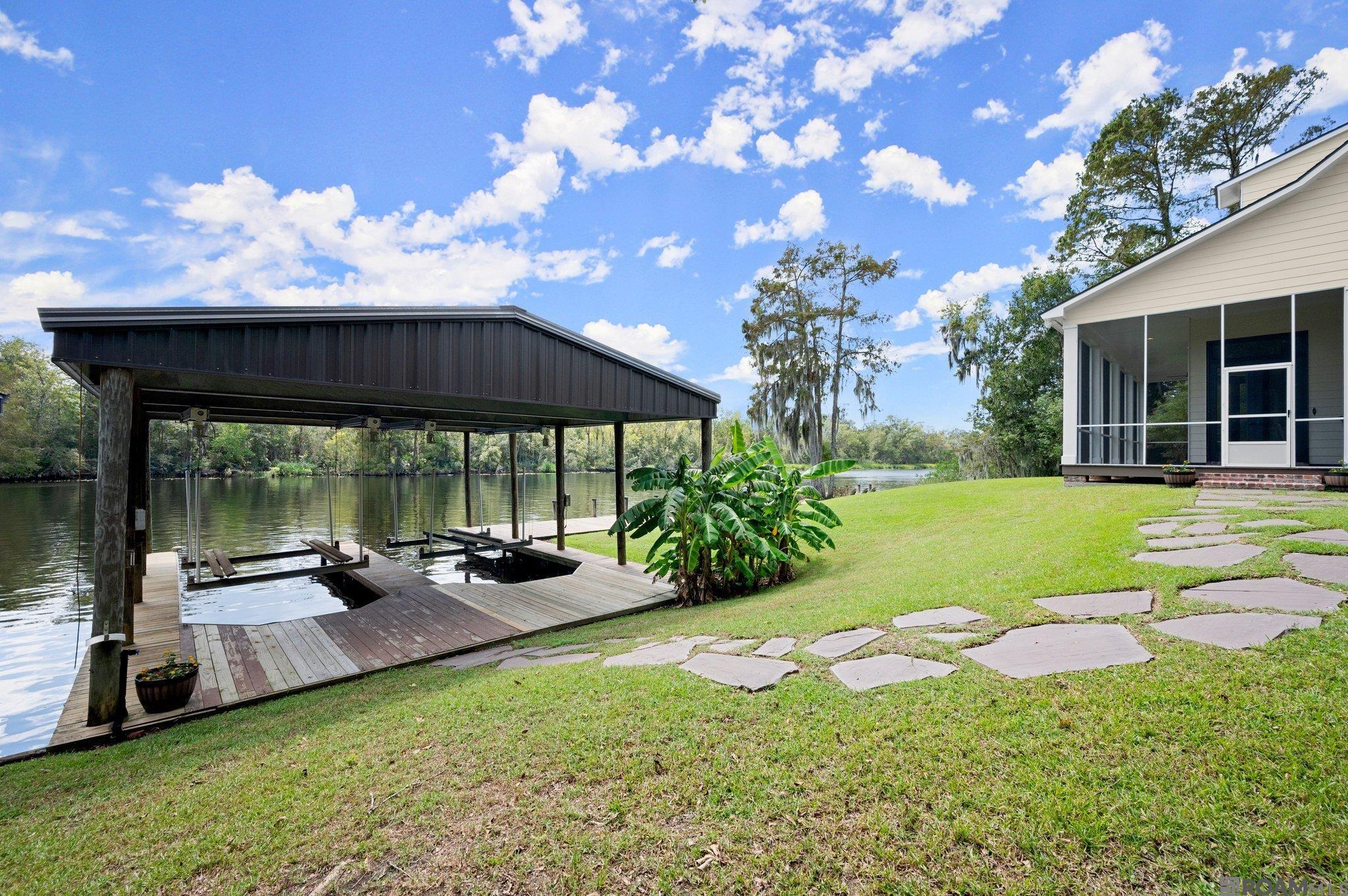 21839 Waterfront East Dr, Maurepas, LA, 70449