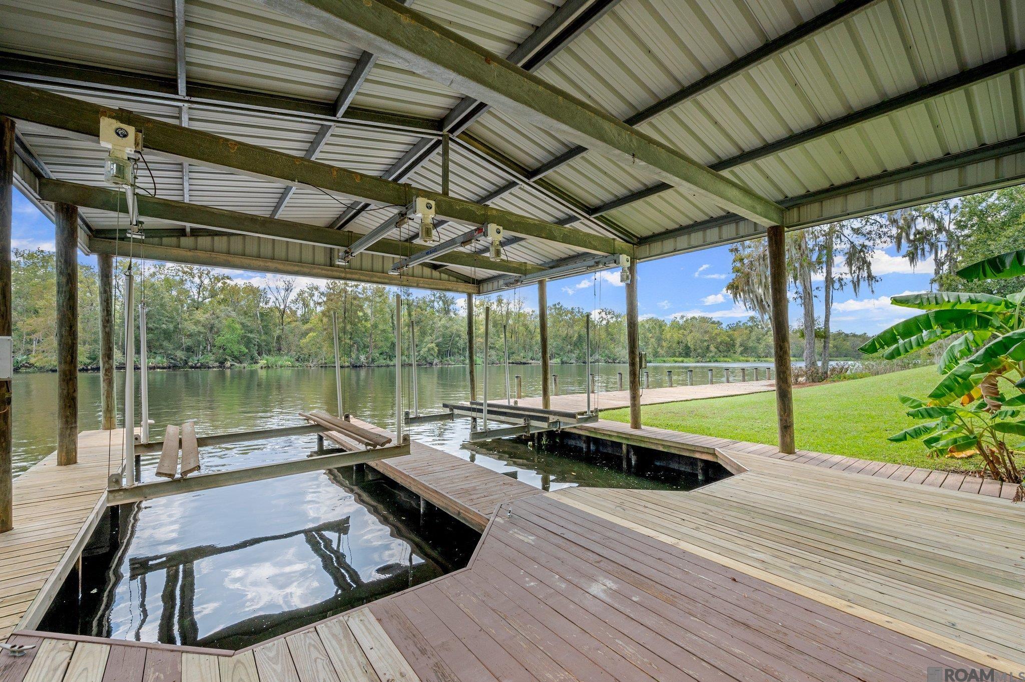 21839 Waterfront East Dr, Maurepas, LA, 70449