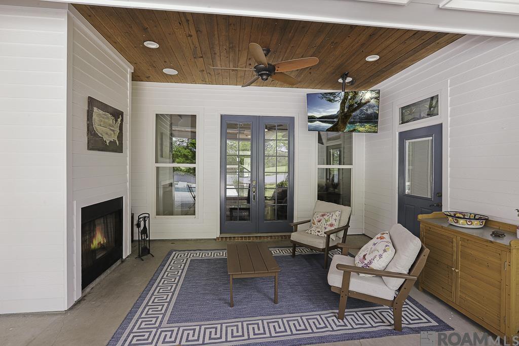 5042 Thompson Cove Dr, St Francisville, LA, 70775