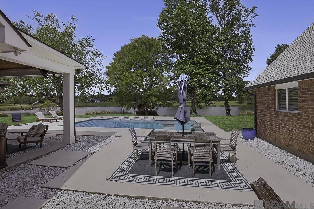 5042 Thompson Cove Dr, St Francisville, LA, 70775