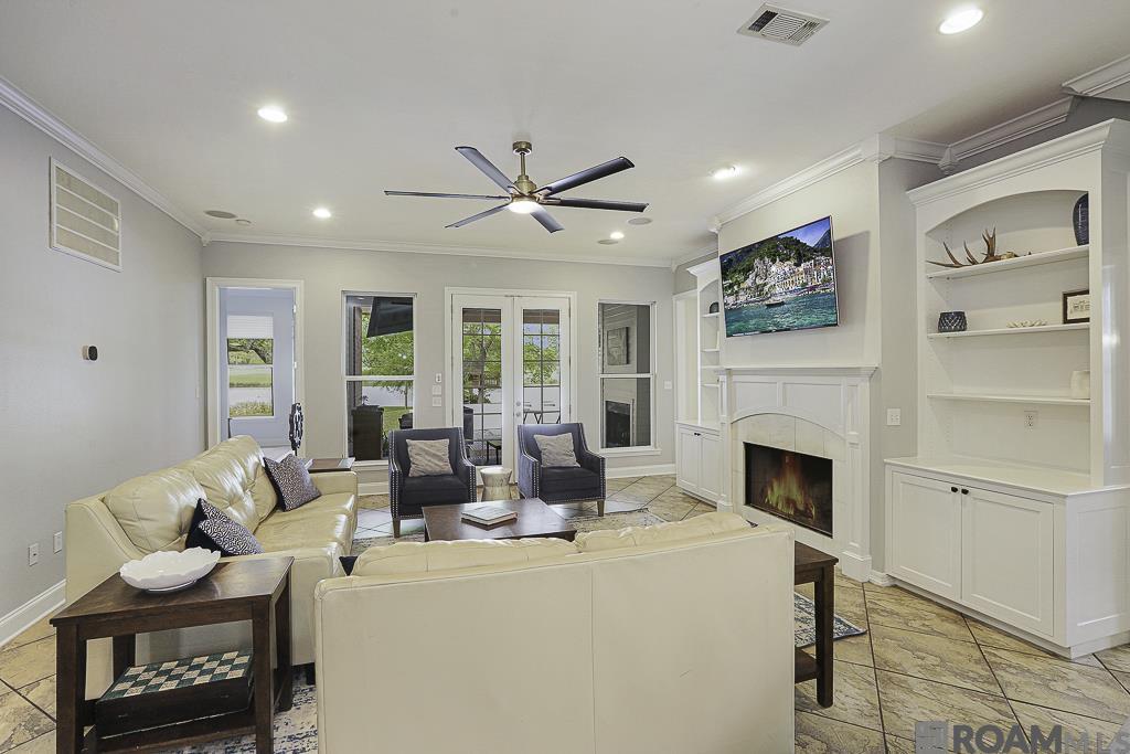 5042 Thompson Cove Dr, St Francisville, LA, 70775