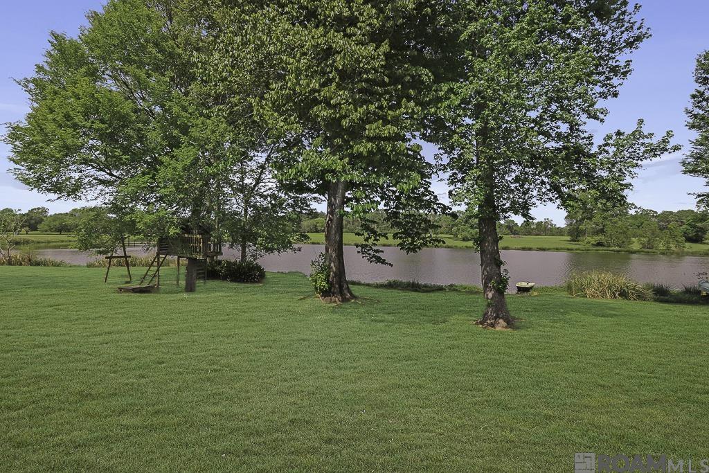5042 Thompson Cove Dr, St Francisville, LA, 70775
