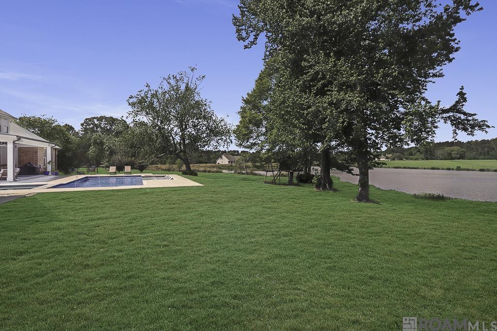 5042 Thompson Cove Dr, St Francisville, LA, 70775