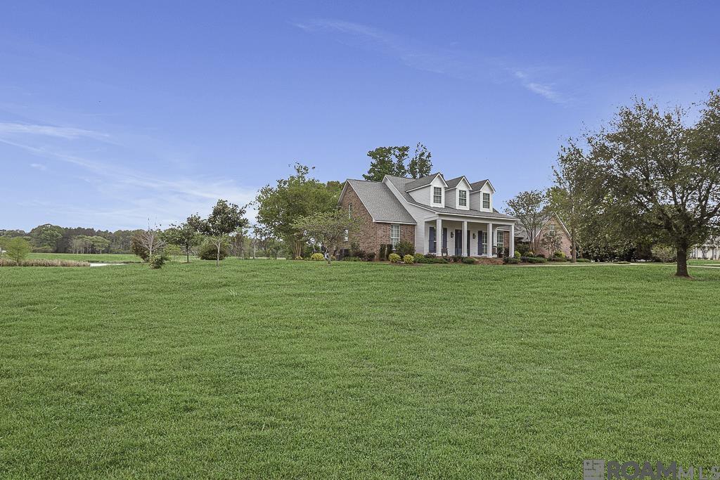 5042 Thompson Cove Dr, St Francisville, LA, 70775