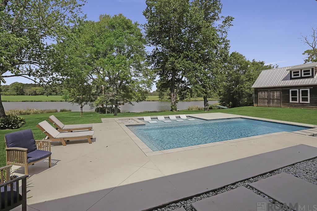 5042 Thompson Cove Dr, St Francisville, LA, 70775