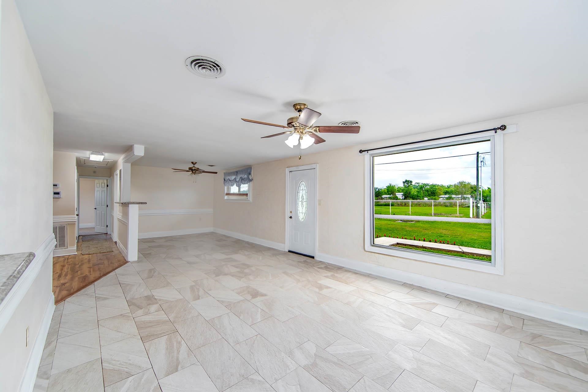 371 E 7th St, Larose, LA, 70373