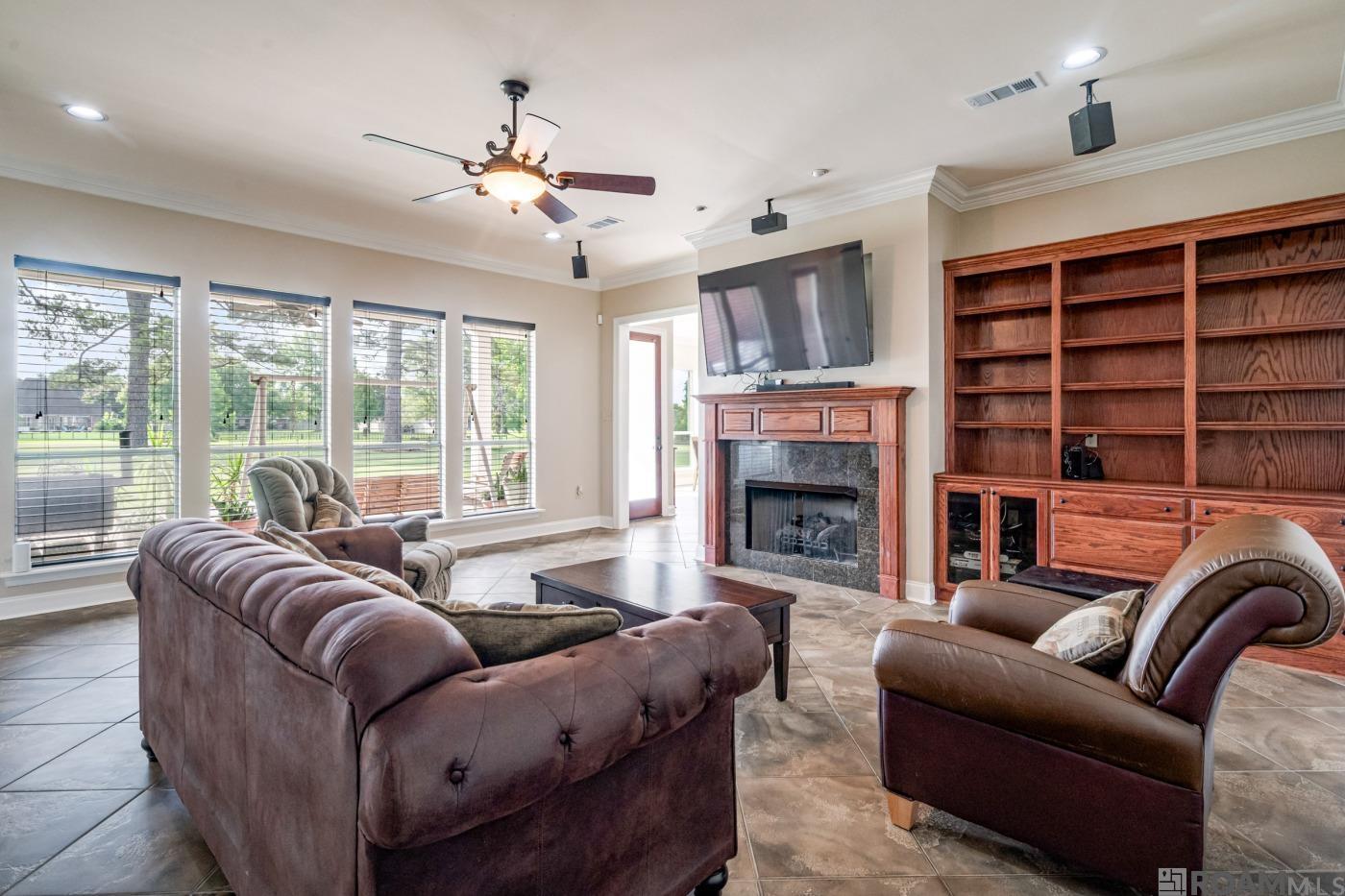 36490 La Hwy 16, Denham Springs, LA, 70706