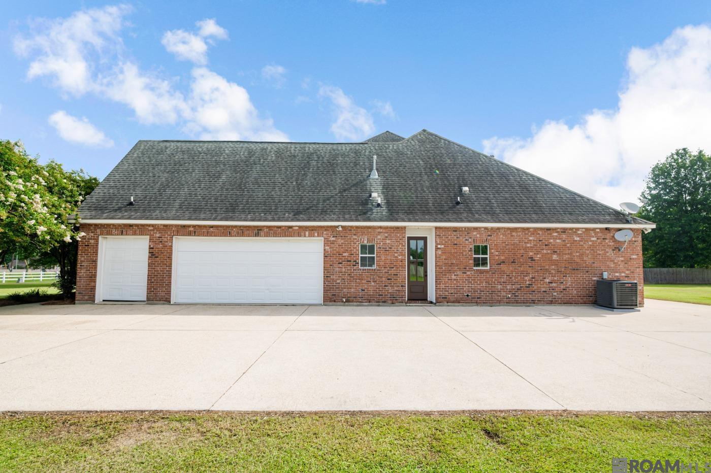 36490 La Hwy 16, Denham Springs, LA, 70706