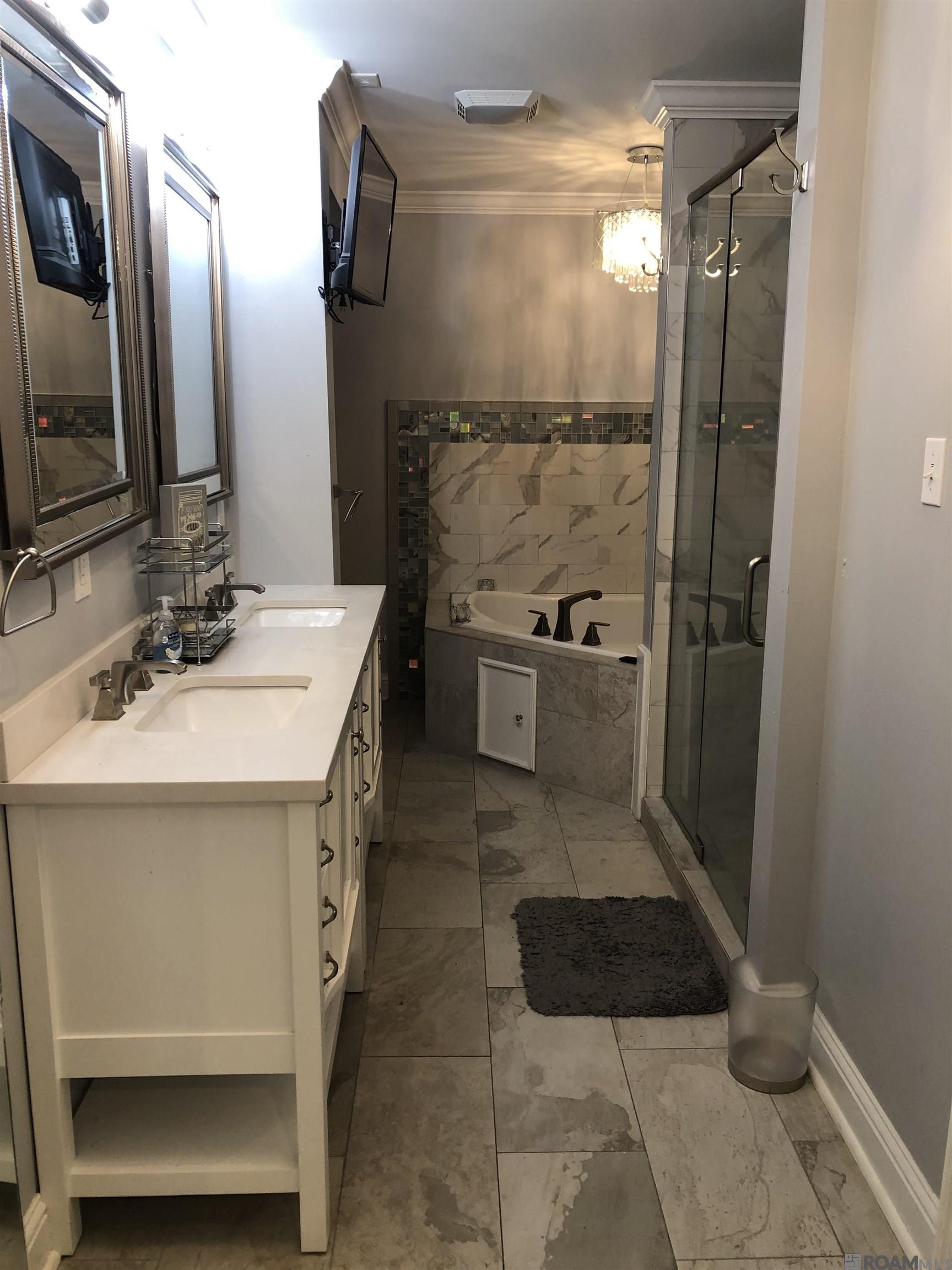 465 Donald Dr, Denham Springs, LA, 70726