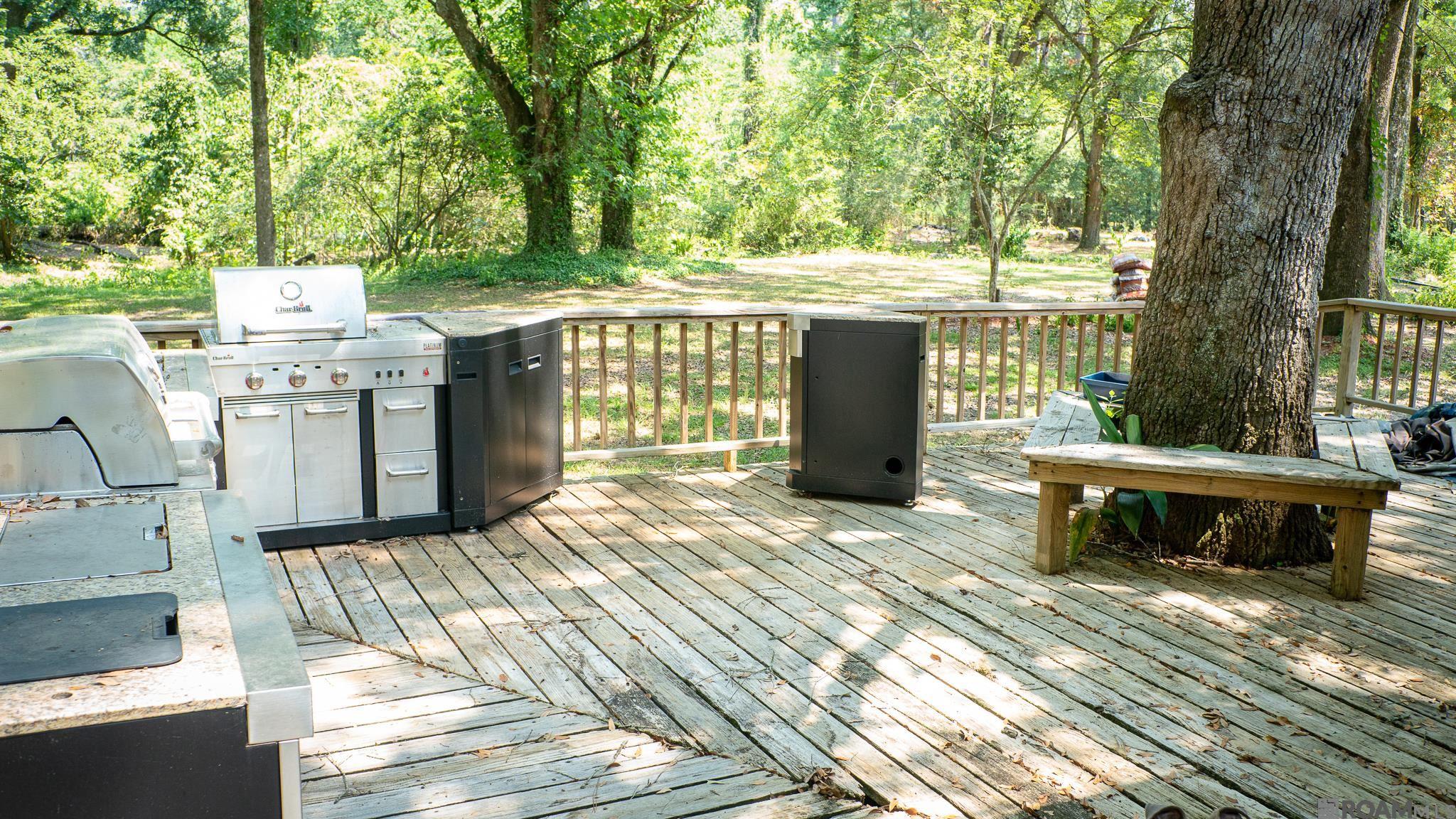 465 Donald Dr, Denham Springs, LA, 70726