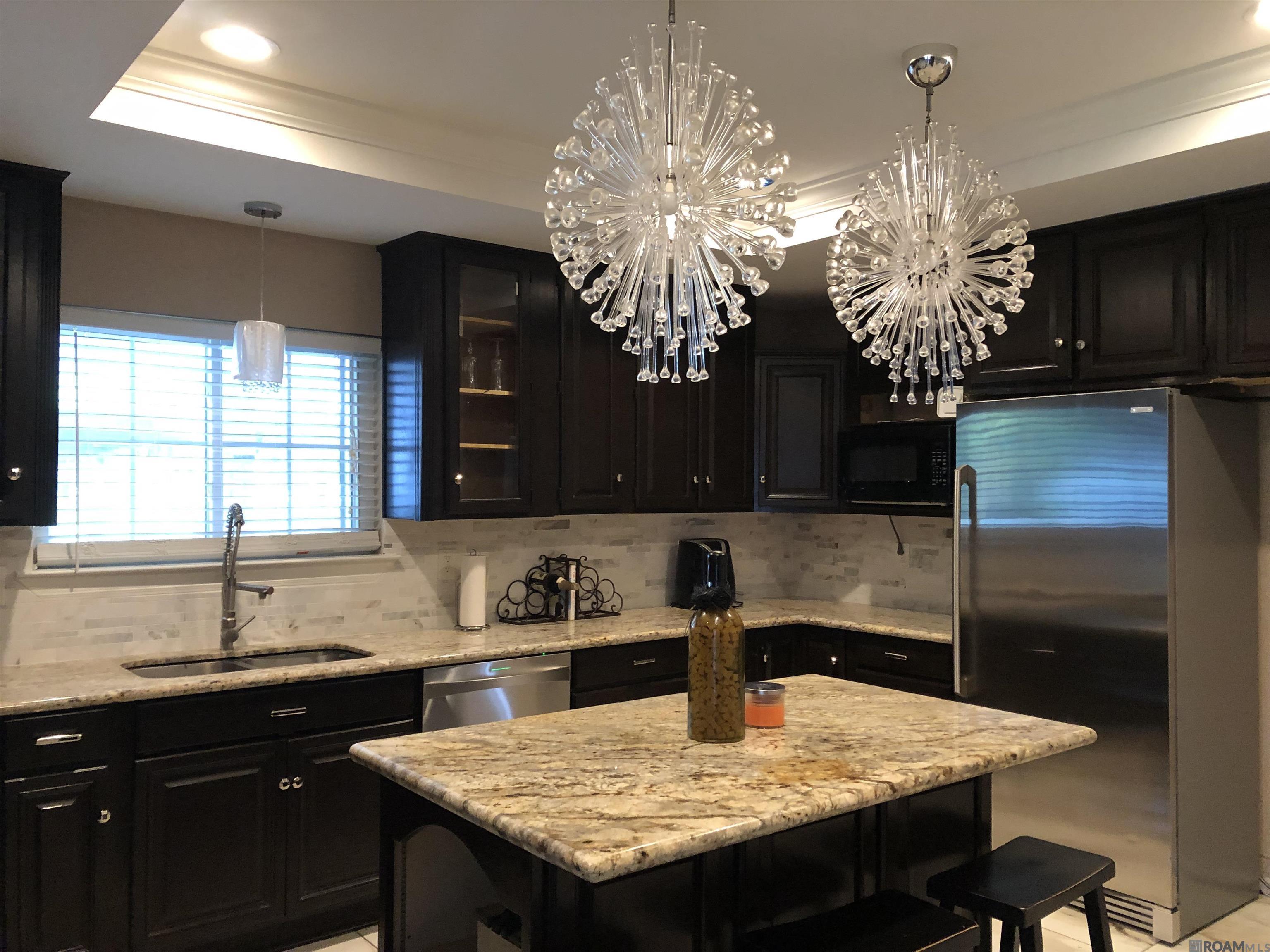 465 Donald Dr, Denham Springs, LA, 70726