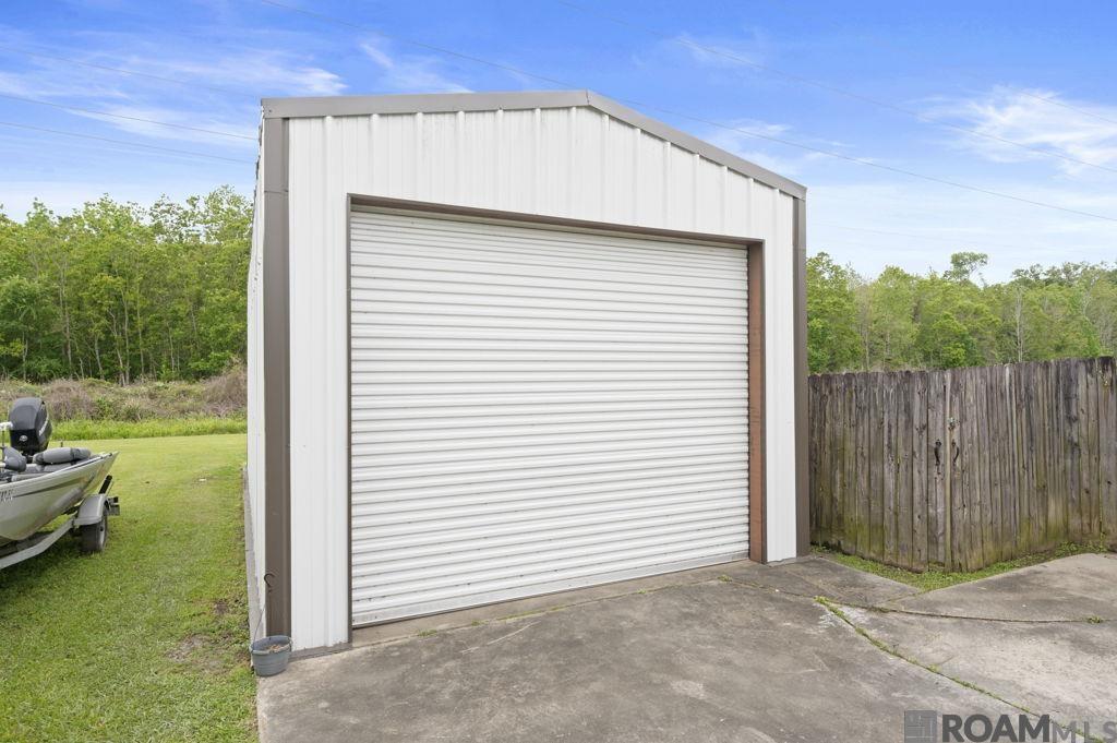 10083 Lake Ridge Ave, Gonzales, LA, 70737