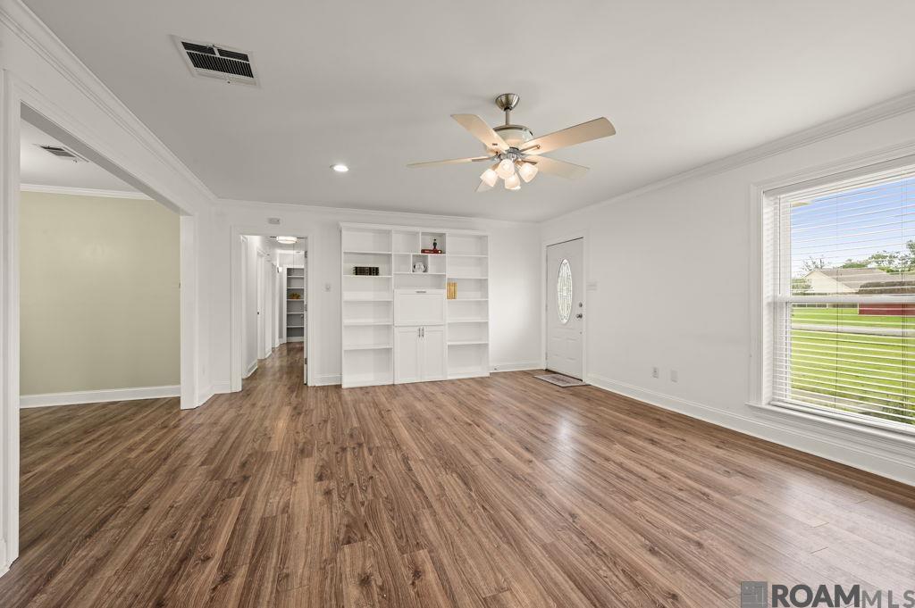 10083 Lake Ridge Ave, Gonzales, LA, 70737